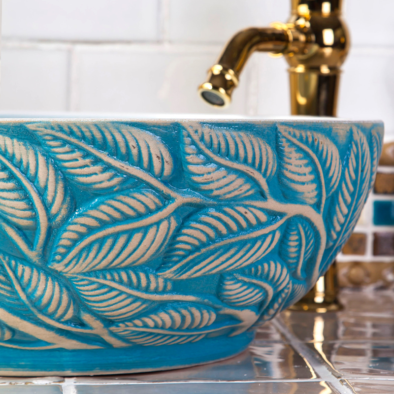 Washbasin with green leaf print