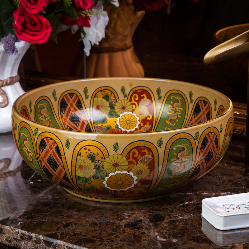 Vintage-style patterned washbasin
