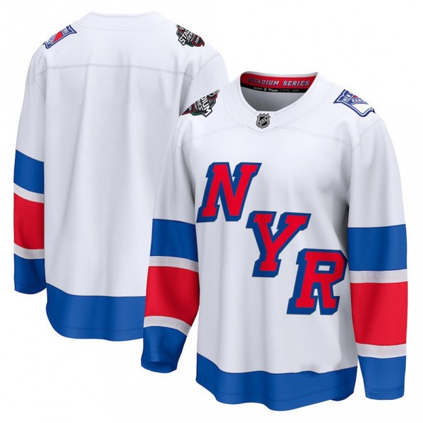 NHL Jersey Buying Guide 2026: Breakaway vs Pro and How to Size One