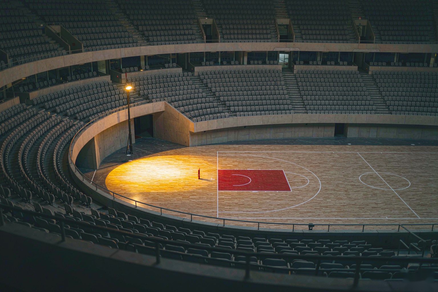 FanReplica Hub - How the NBA Season Works: 82 Games, the Emirates NBA Cup and the Play-In