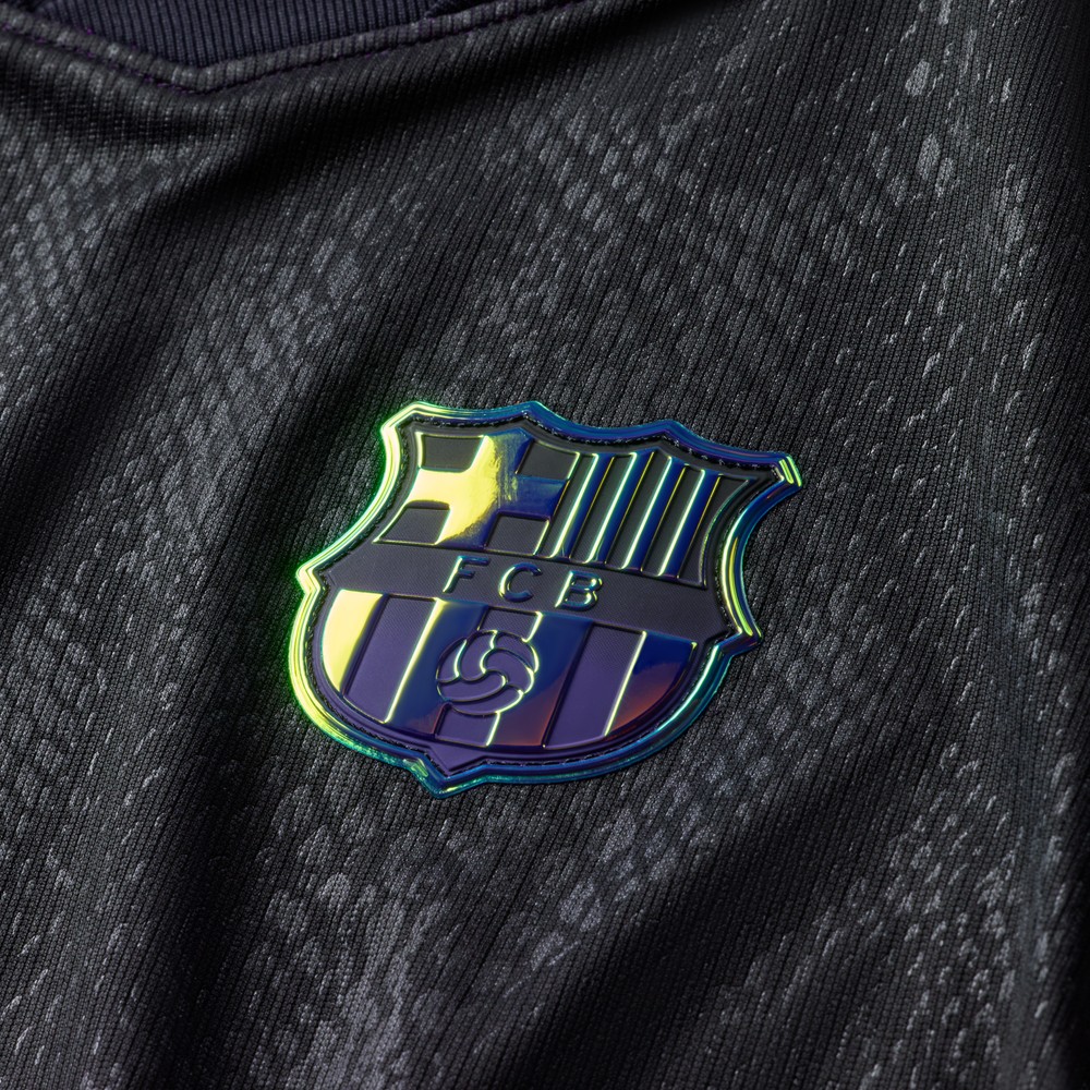Barcelona Youth 2026/27 Away Stadium Fan Jersey Purple - detail view 2