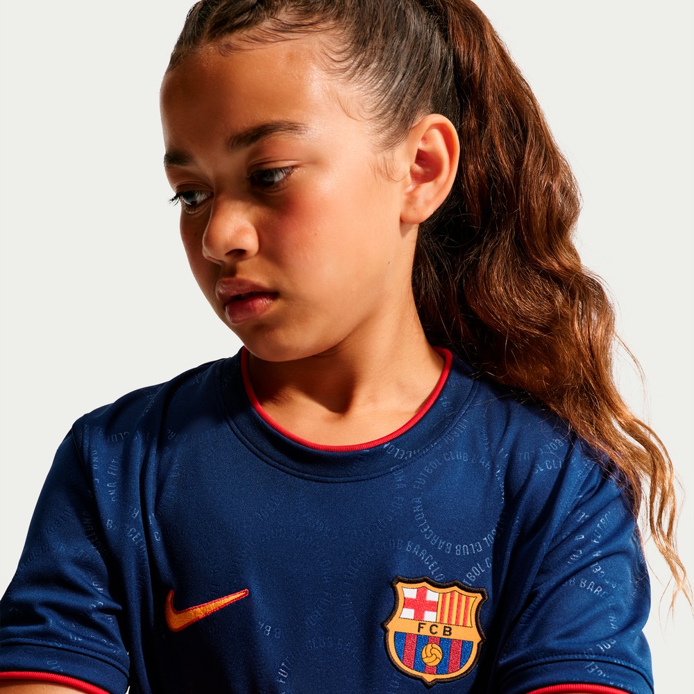 Barcelona Youth 2026/27 Moisture-Wicking Pre-Match Top Royal - detail view 2