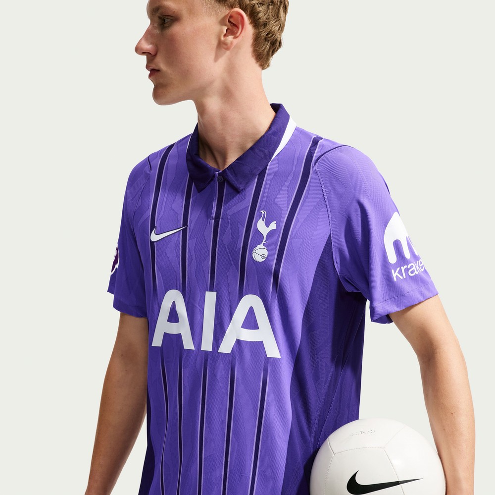 Tottenham Hotspur 2026/27 Third Athletic Fit Jersey Purple - detail view 5