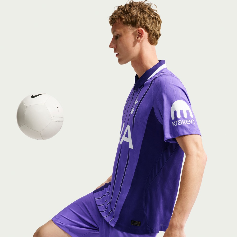 Tottenham Hotspur 2026/27 Third Athletic Fit Jersey Purple - detail view 6