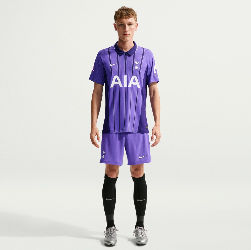 Tottenham Hotspur 2026/27 Third Athletic Fit Jersey Purple - detail view 3