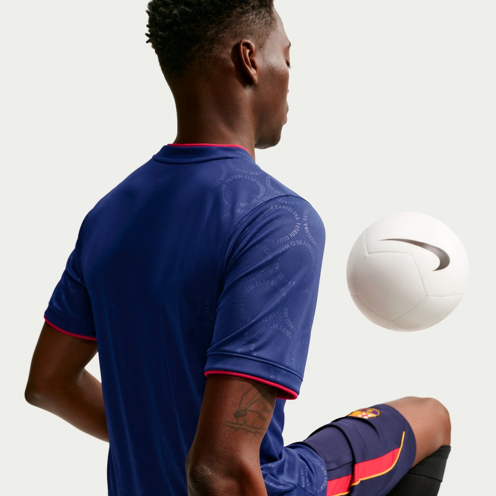 Barcelona 2026/27 Third Moisture-Wicking Pre-Match Top Royal - detail view 5