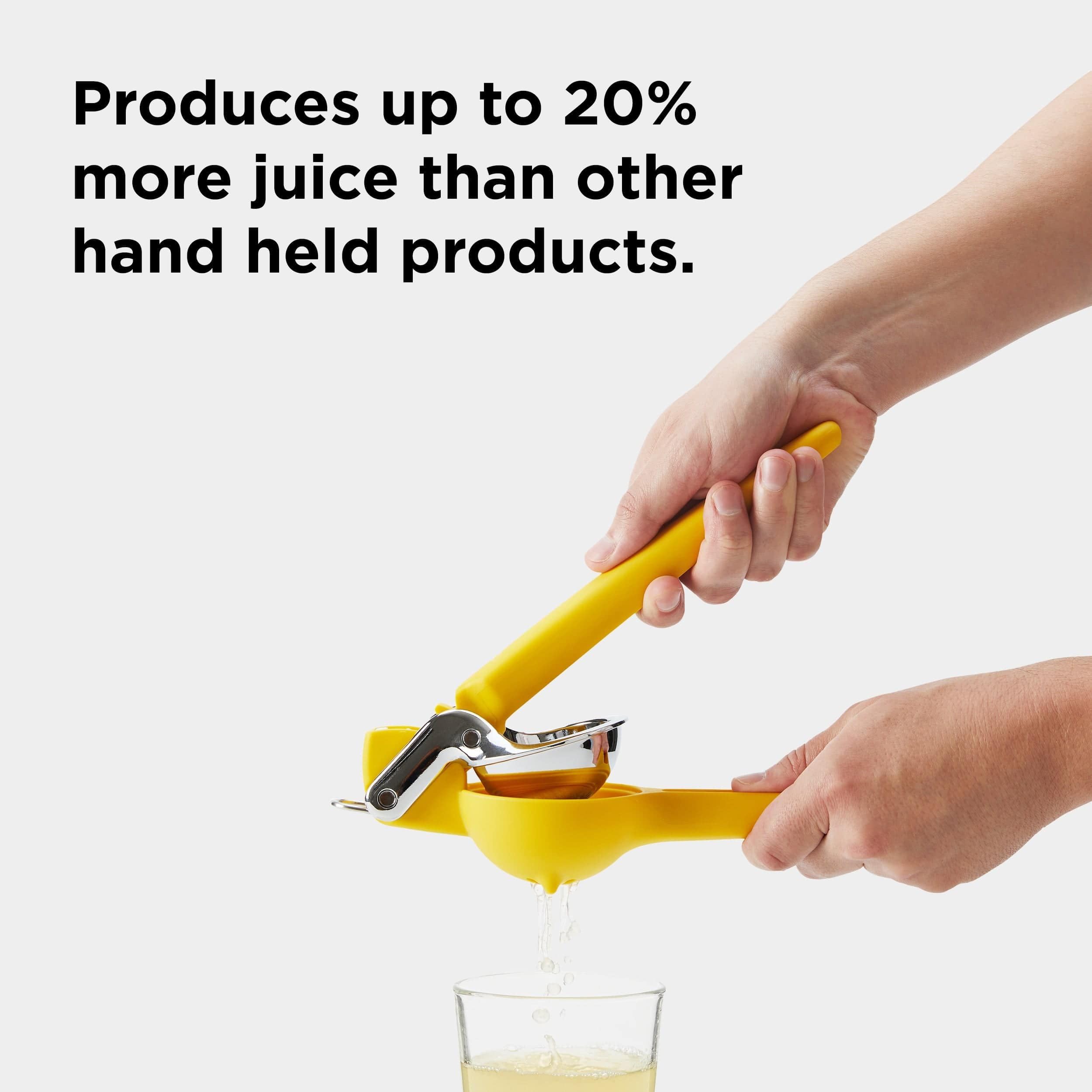 Chef'n FreshForce Lemon Squeezer Citrus Juicer, Manual Hand Press with Dual-Gear Power for Maximum Juice Extraction, Durable, Yellow