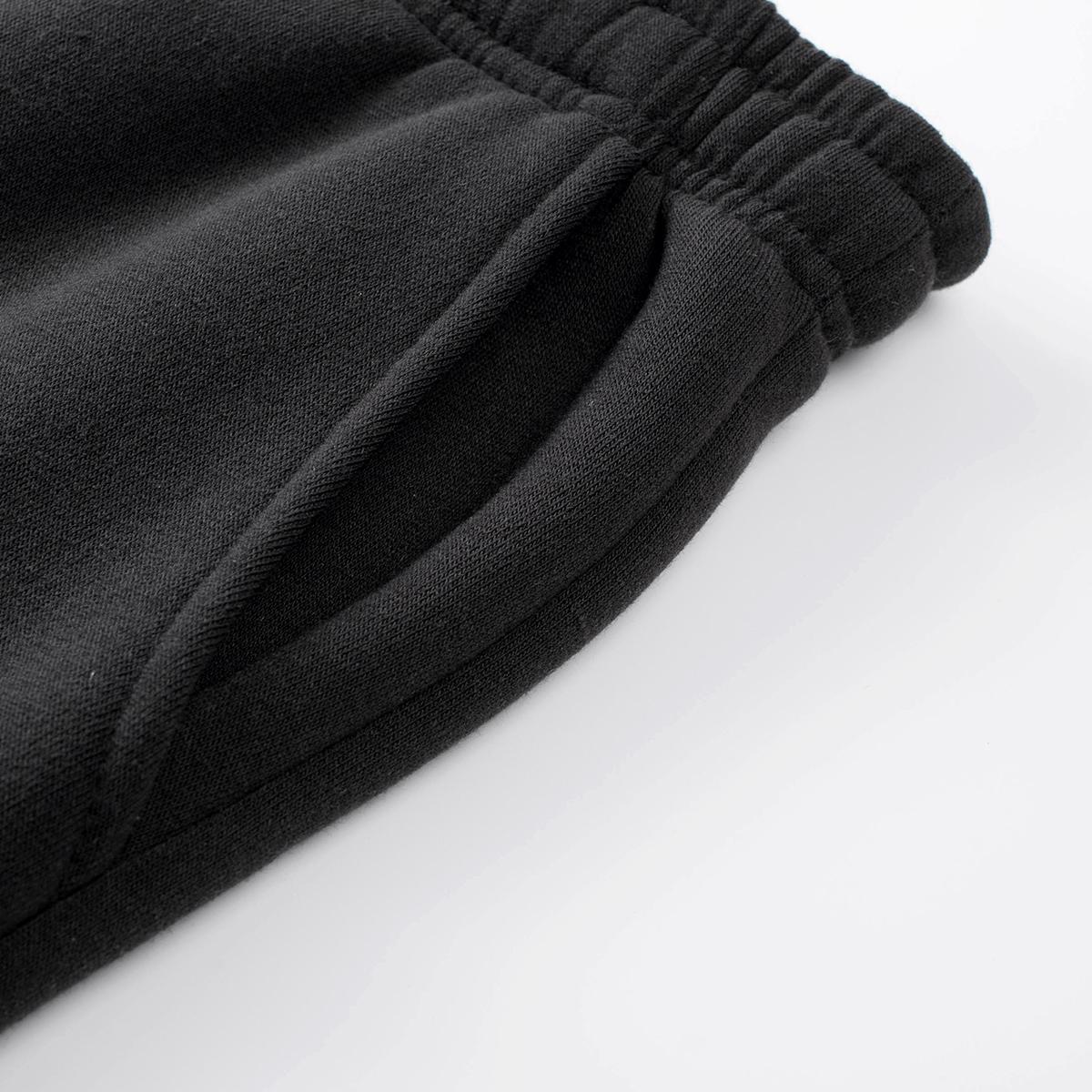 Side pocket detail