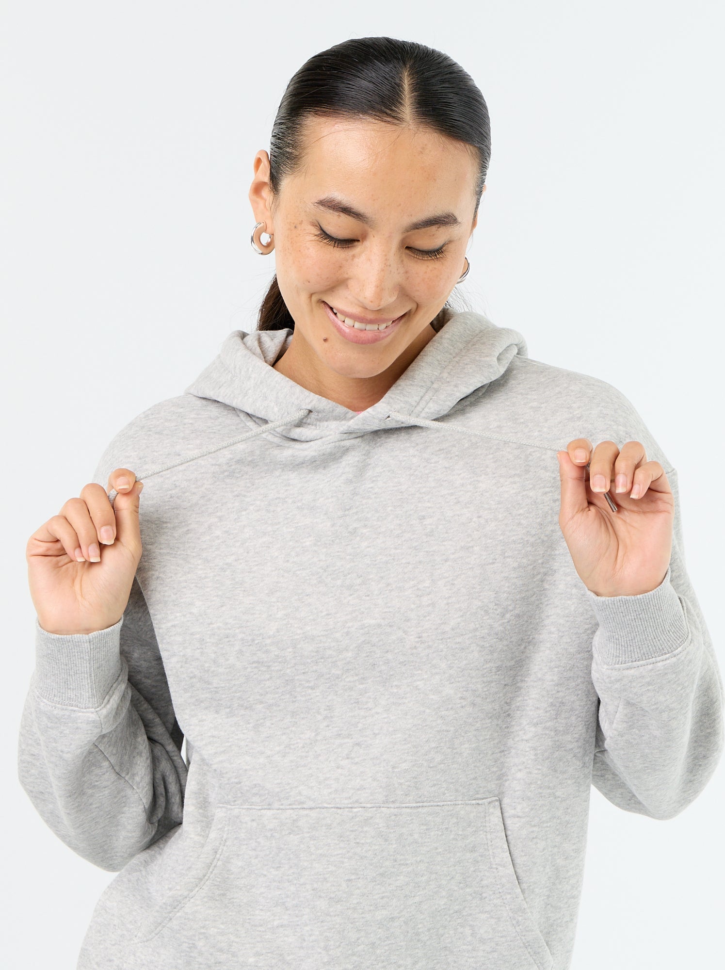 Sweat à capuche uni avec poche kangourou - Gris