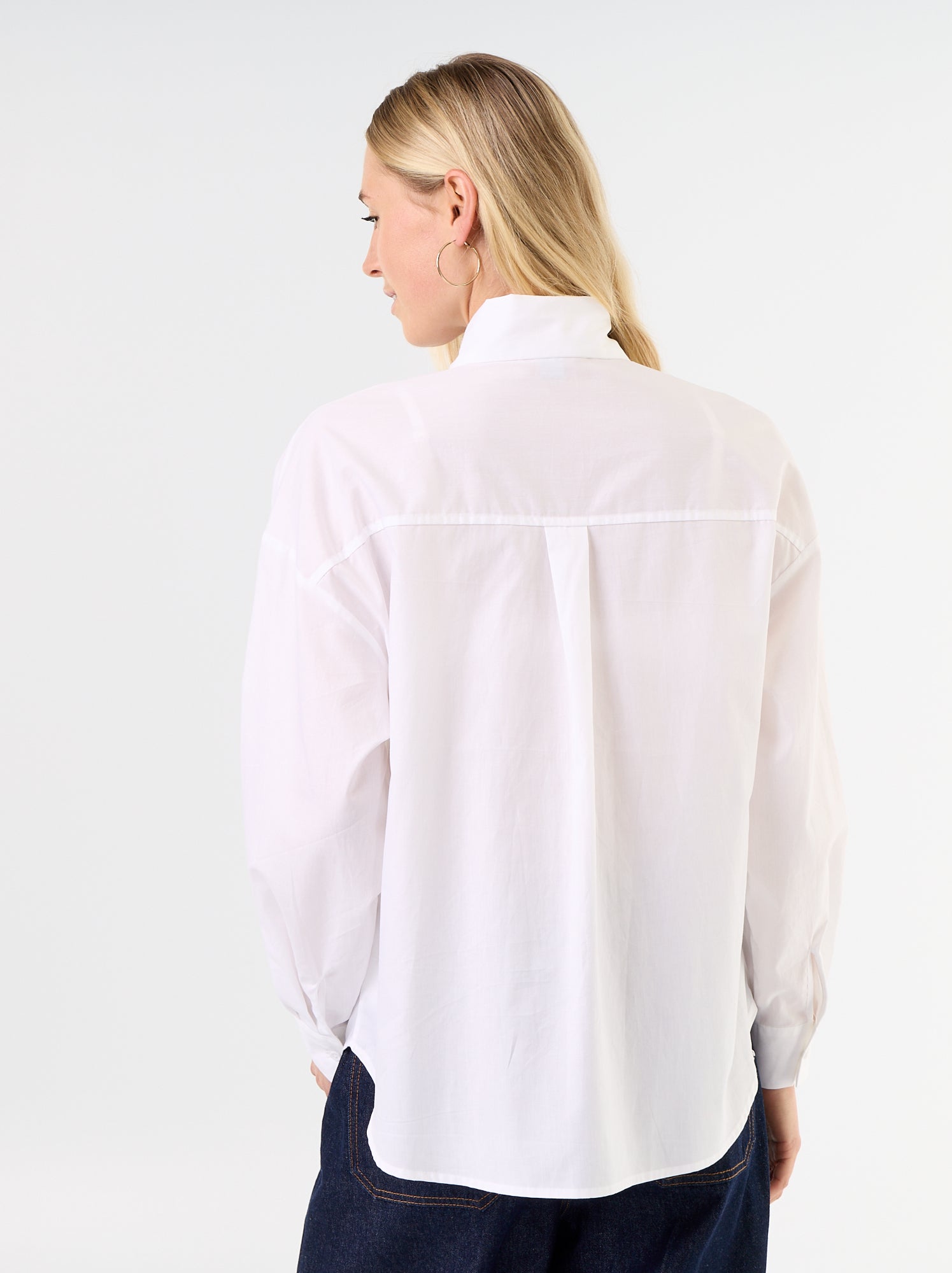 Chemise ample à manches longues et col lavallière - Blanc