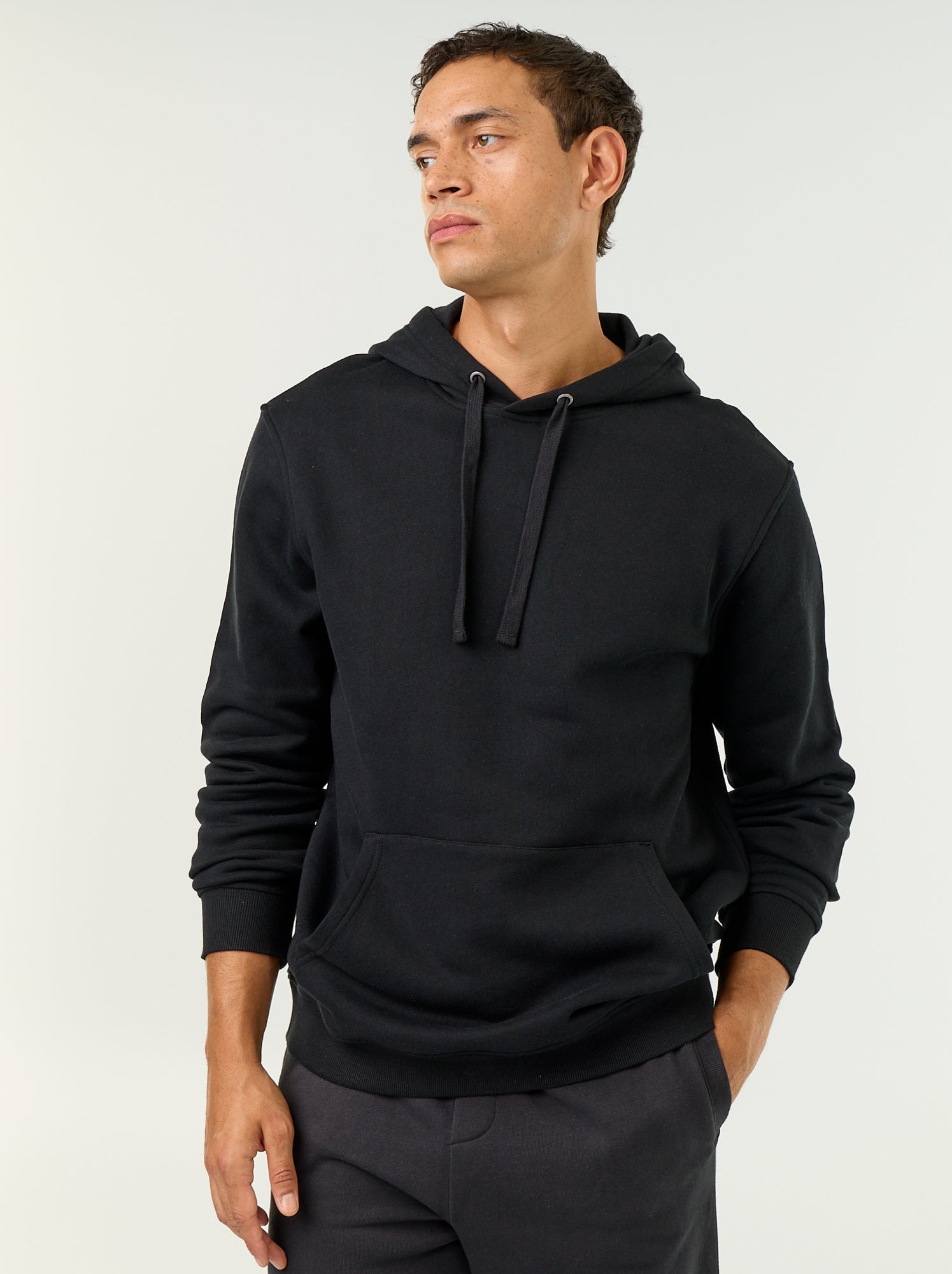 Sweat uni à capuche - Noir