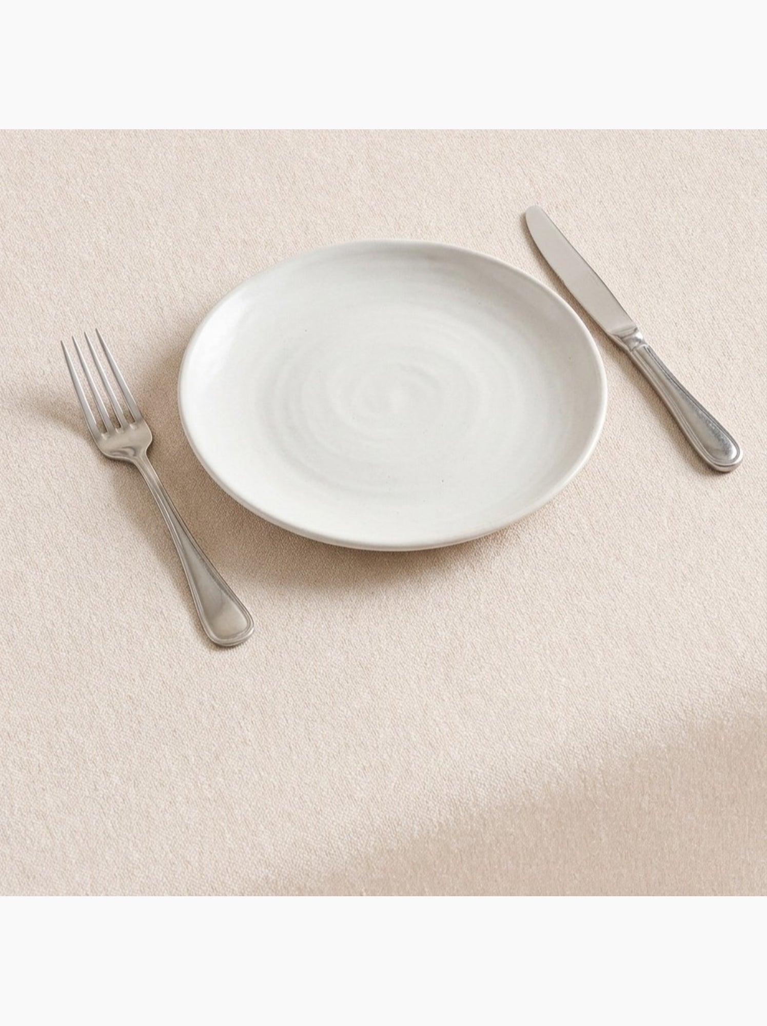 Nappe antitache unie, tissu chiné. Chute naturelle, toucher textile - Gamusi. - Ecru