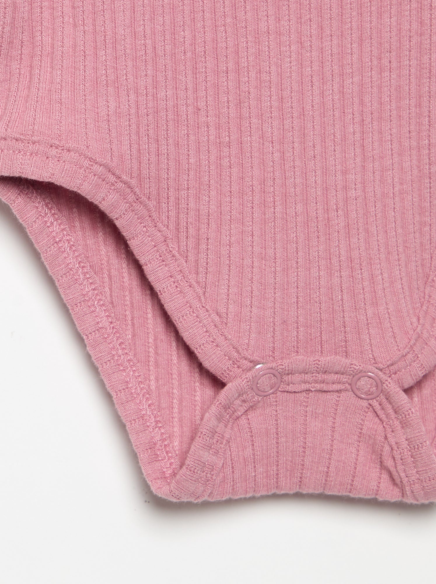Body en maille côtelée avec broderie anglaise - Rose