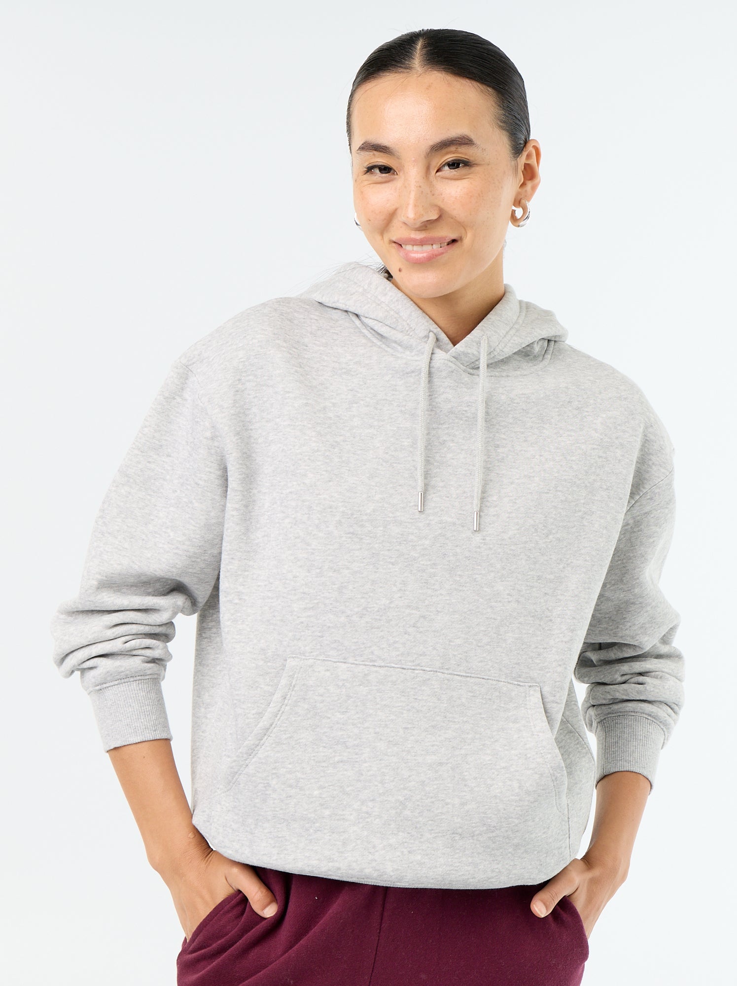 Sweat à capuche uni avec poche kangourou - Gris
