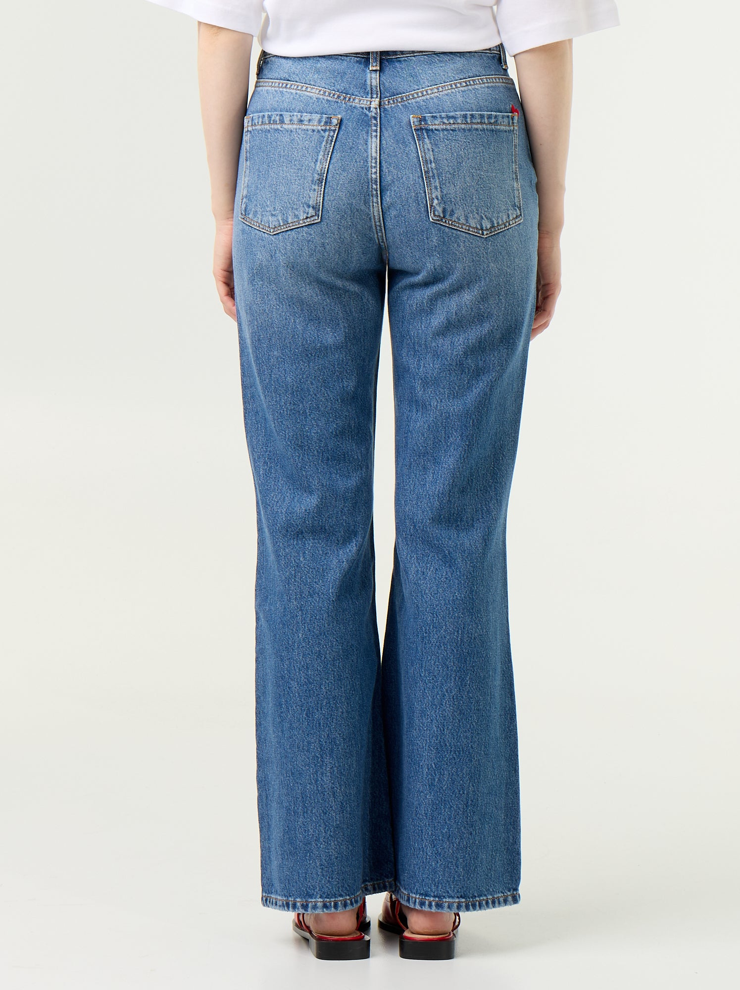 Jean taille haute coupe flare avec broderies 'cœurs' - Bleu (GKI22_3)
