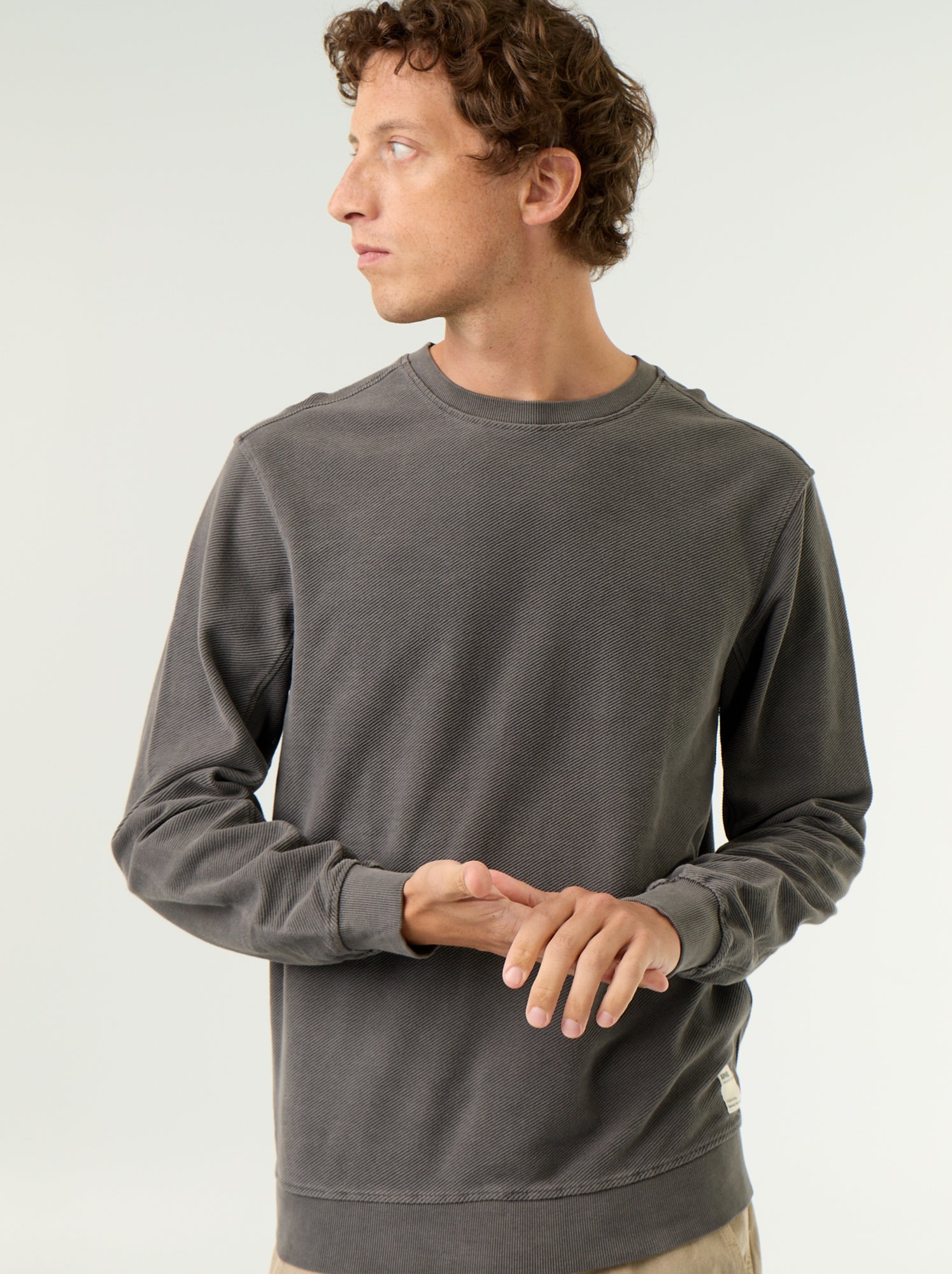 Pull en maille fine jauge côtelée - Gris