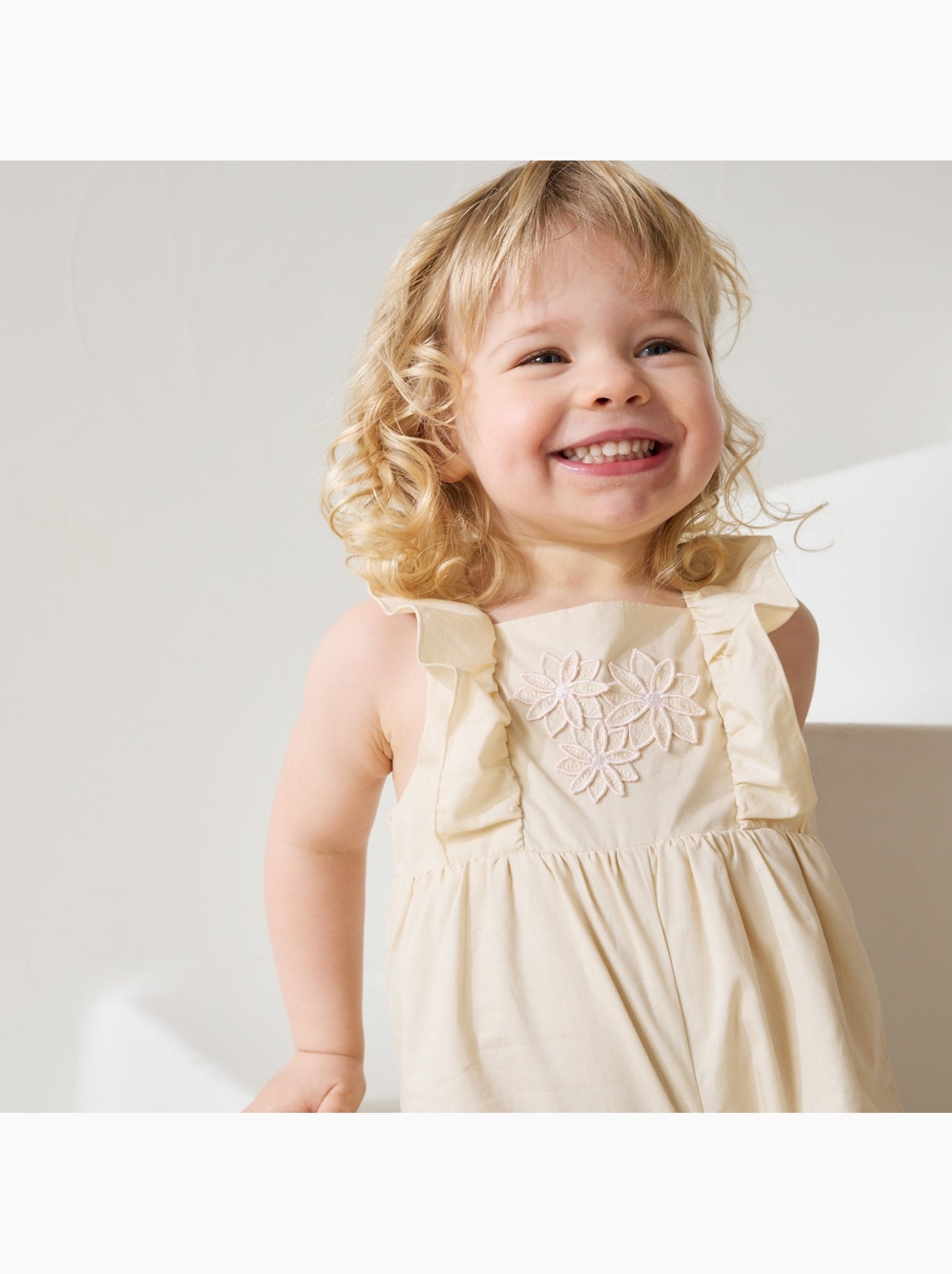Barboteuse bébé en popeline poésie d'été - Beige clair