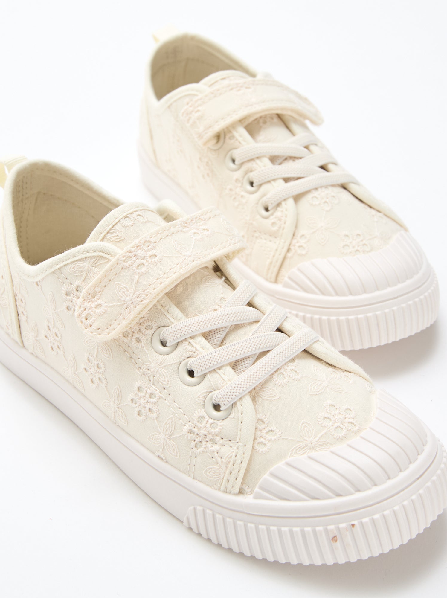 Baskets en toile imprimé fleurs - Beige