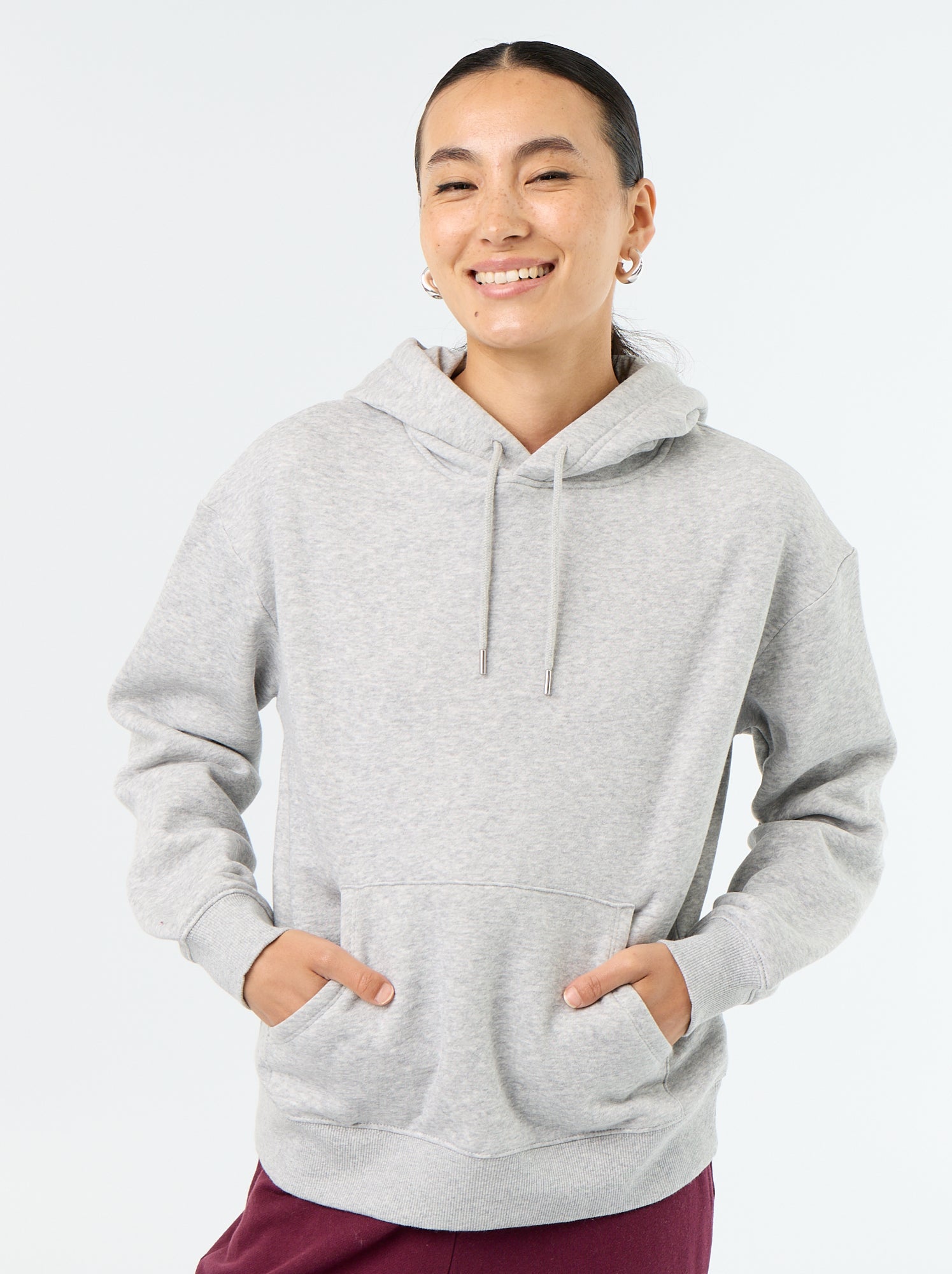 Sweat à capuche uni avec poche kangourou - Gris