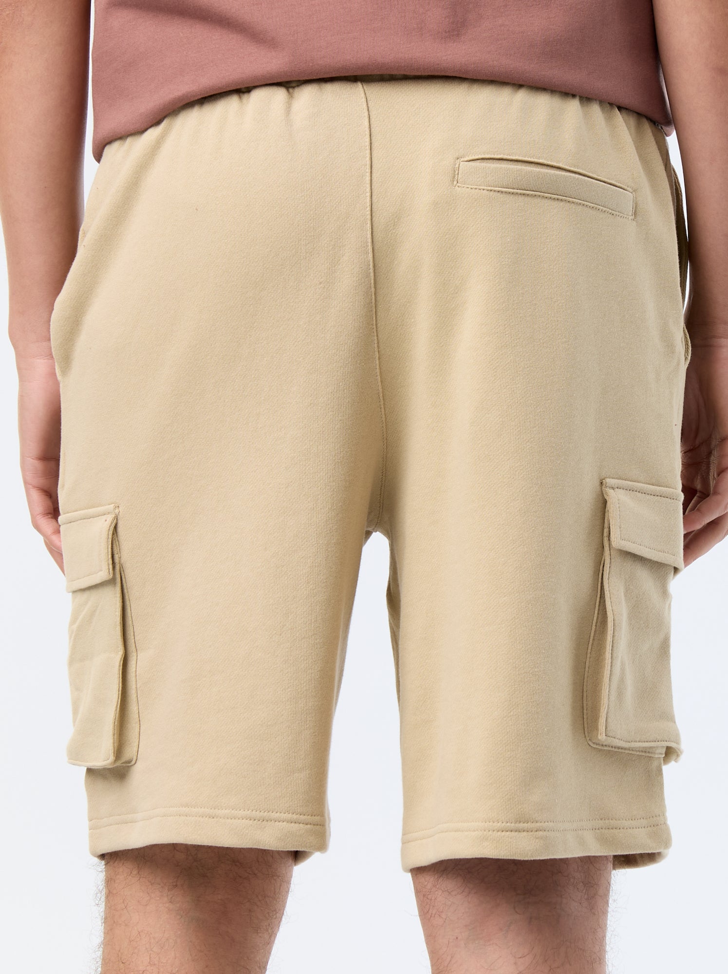 Bermuda en molleton léger avec poches à rabat - Beige