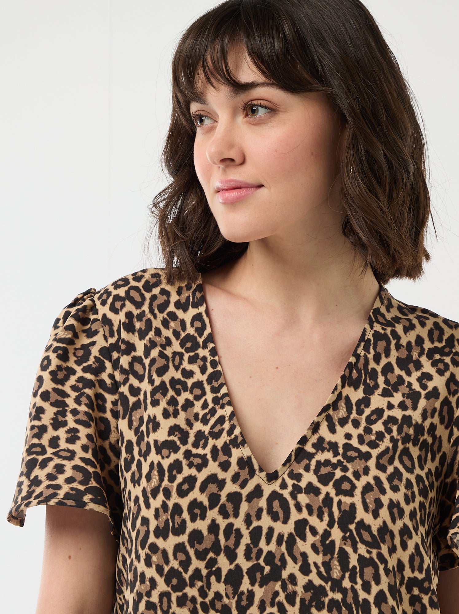 Blouse à manches courtes et col V - Beige