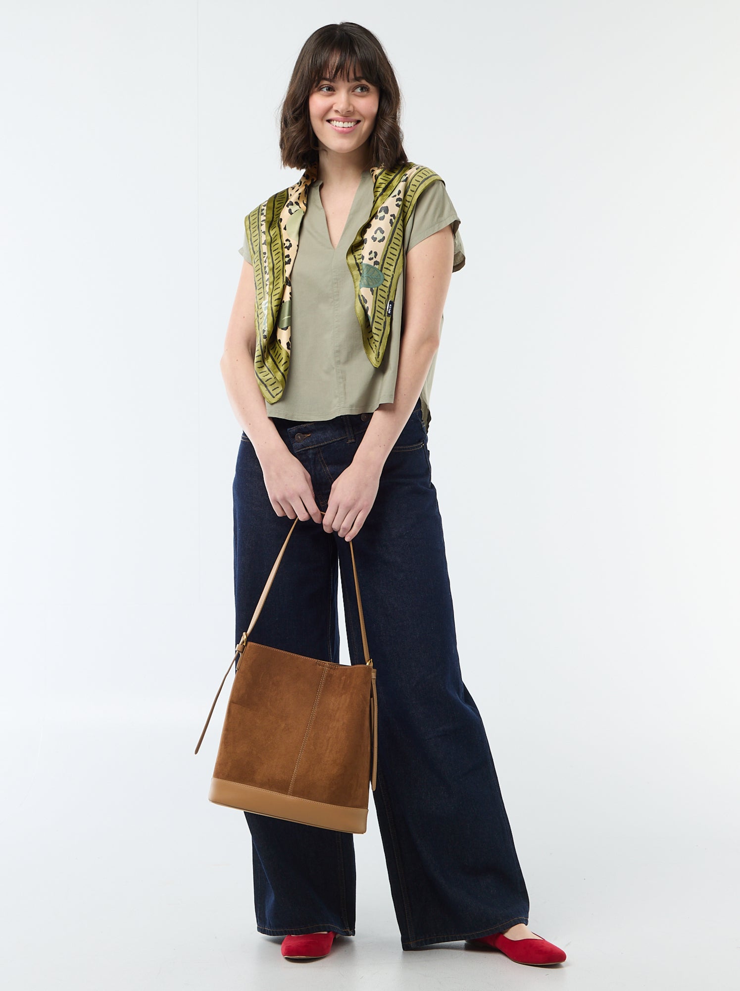 Blouse à manches courtes et col V - Vert (FEM64_1)