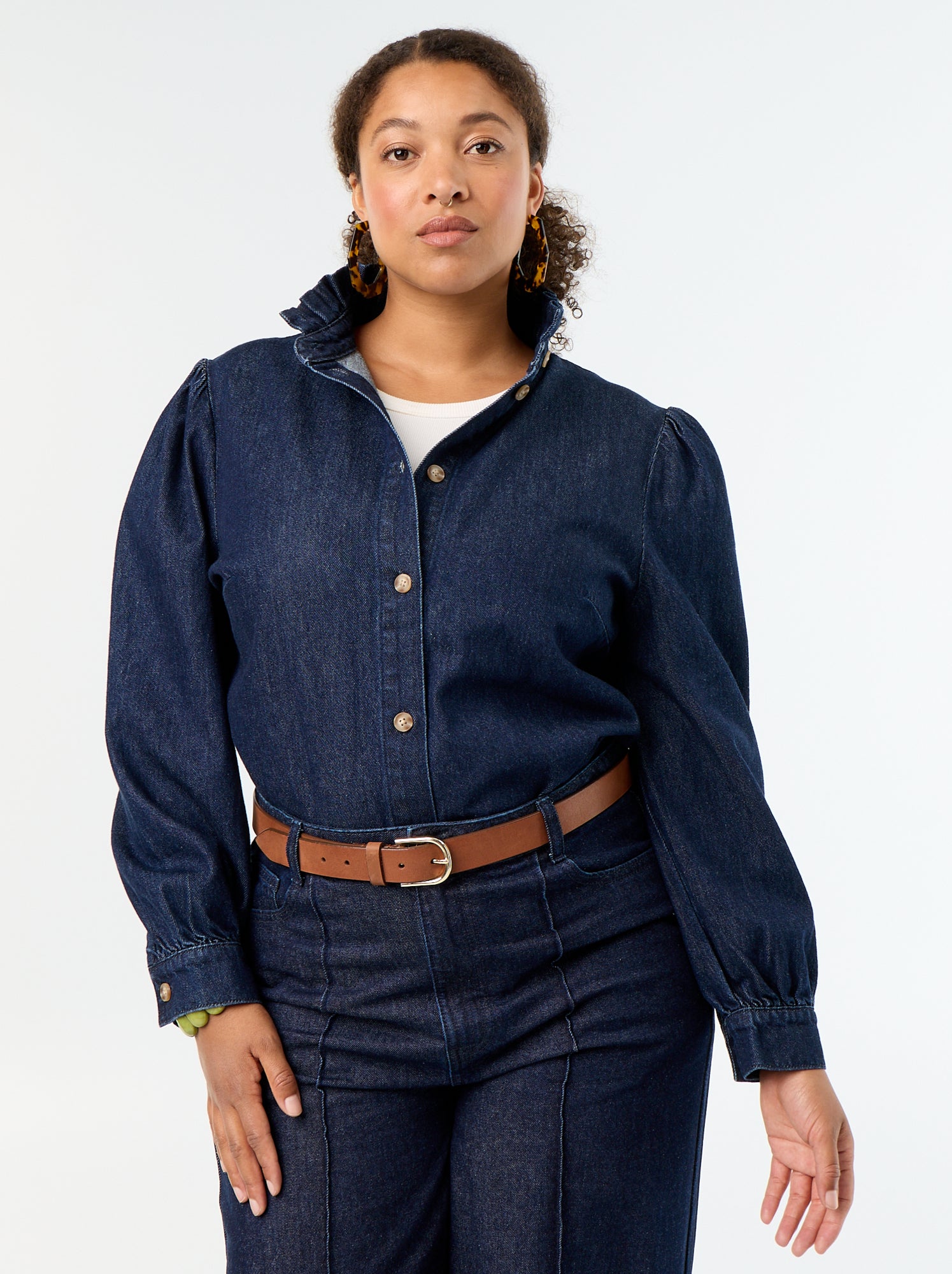 Blouse en denim avec col montant volanté - Bleu (GJR38_2)