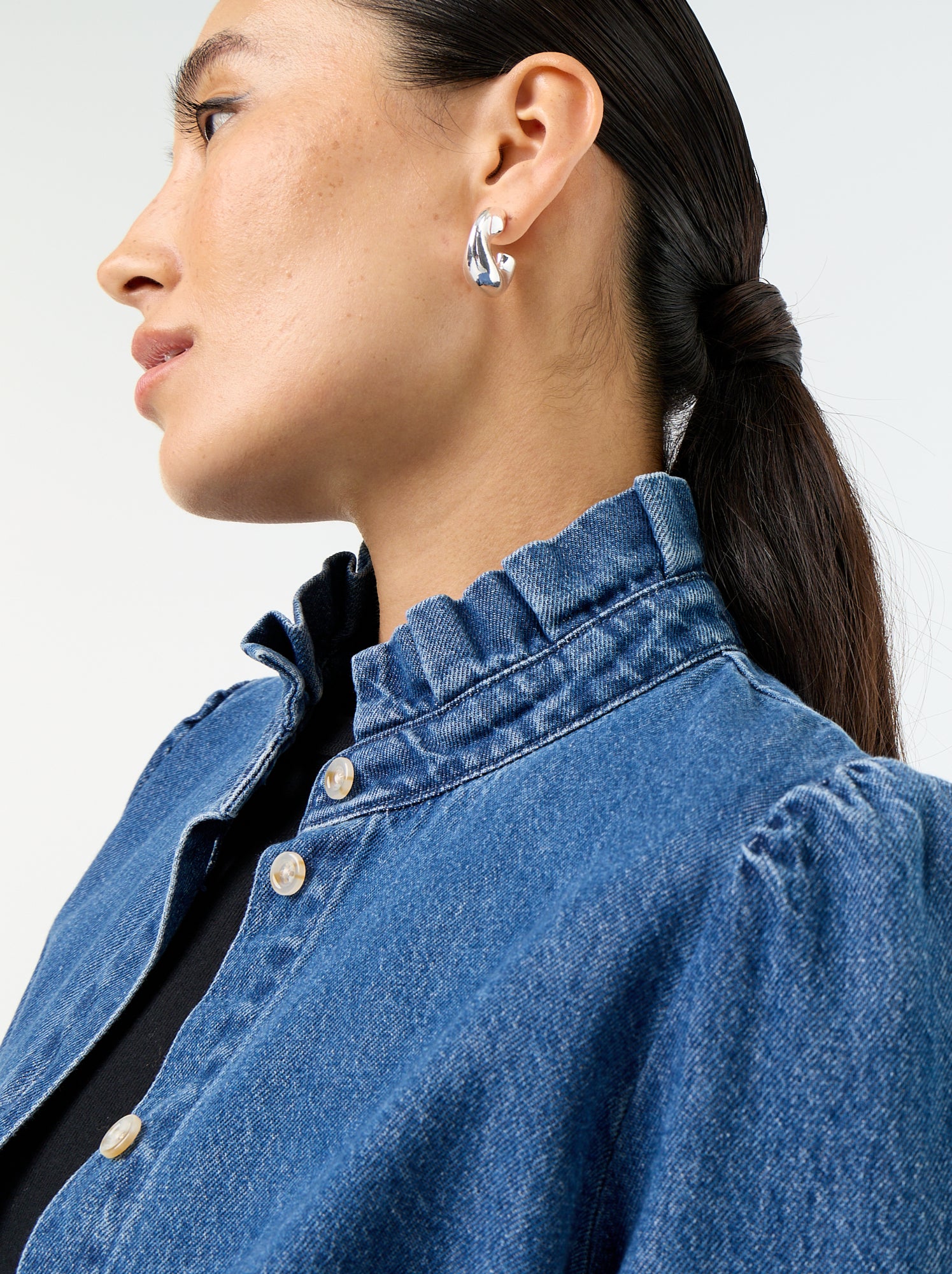 Blouse en denim avec col volanté - Bleu (GJM17_2)