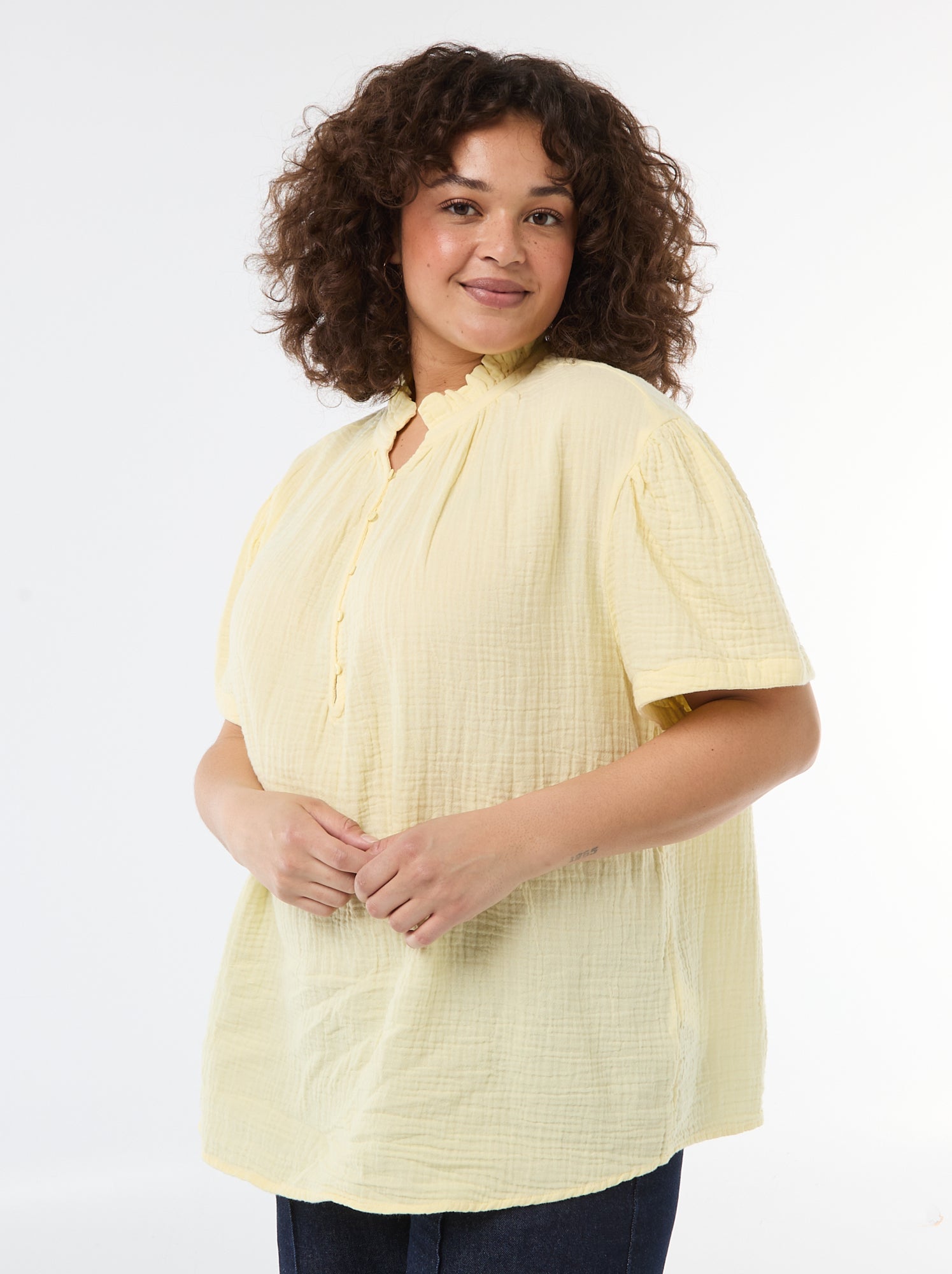 Blouse en gaze de coton avec col froncé - Jaune