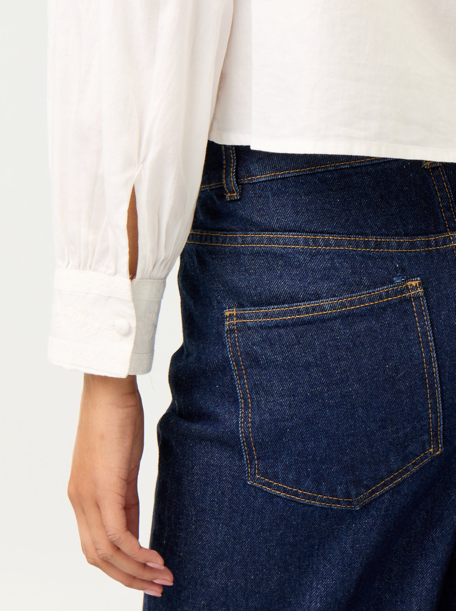 Blouse manches longues avec broderies - Blanc