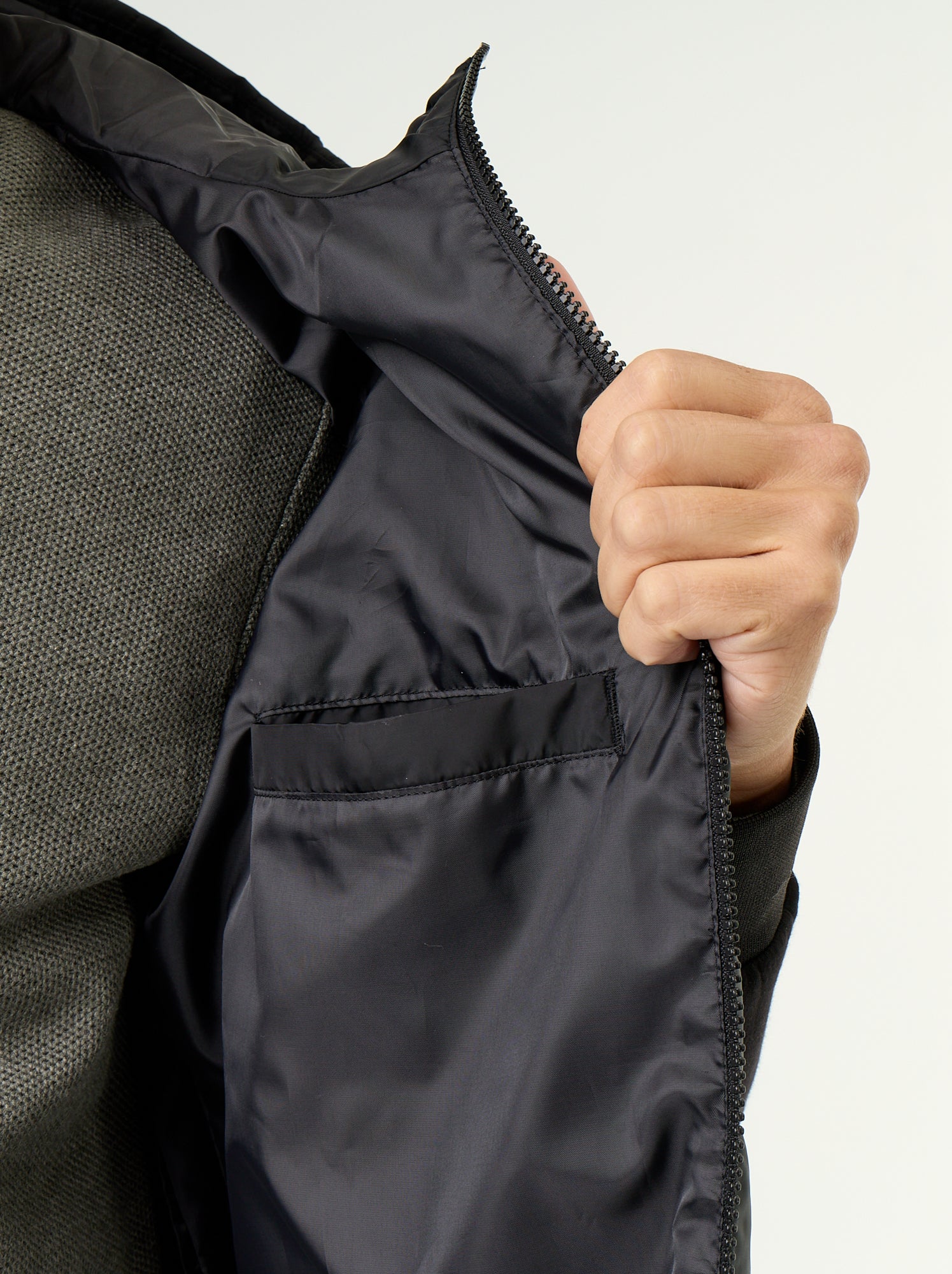Blouson à capuche zippé bi-matière - Noir
