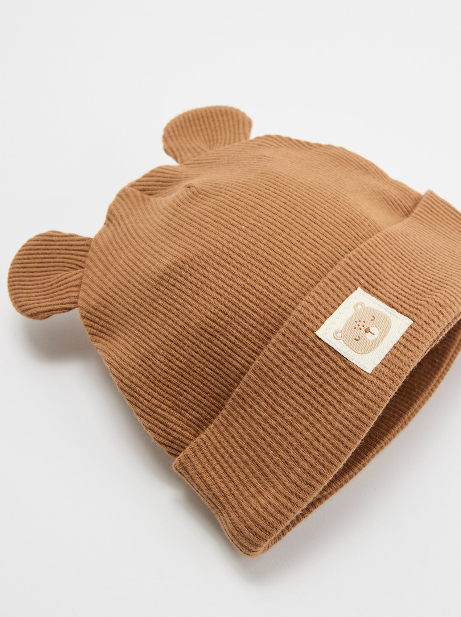 Bonnet côtelé avec oreilles - Beige (FZP53_3)