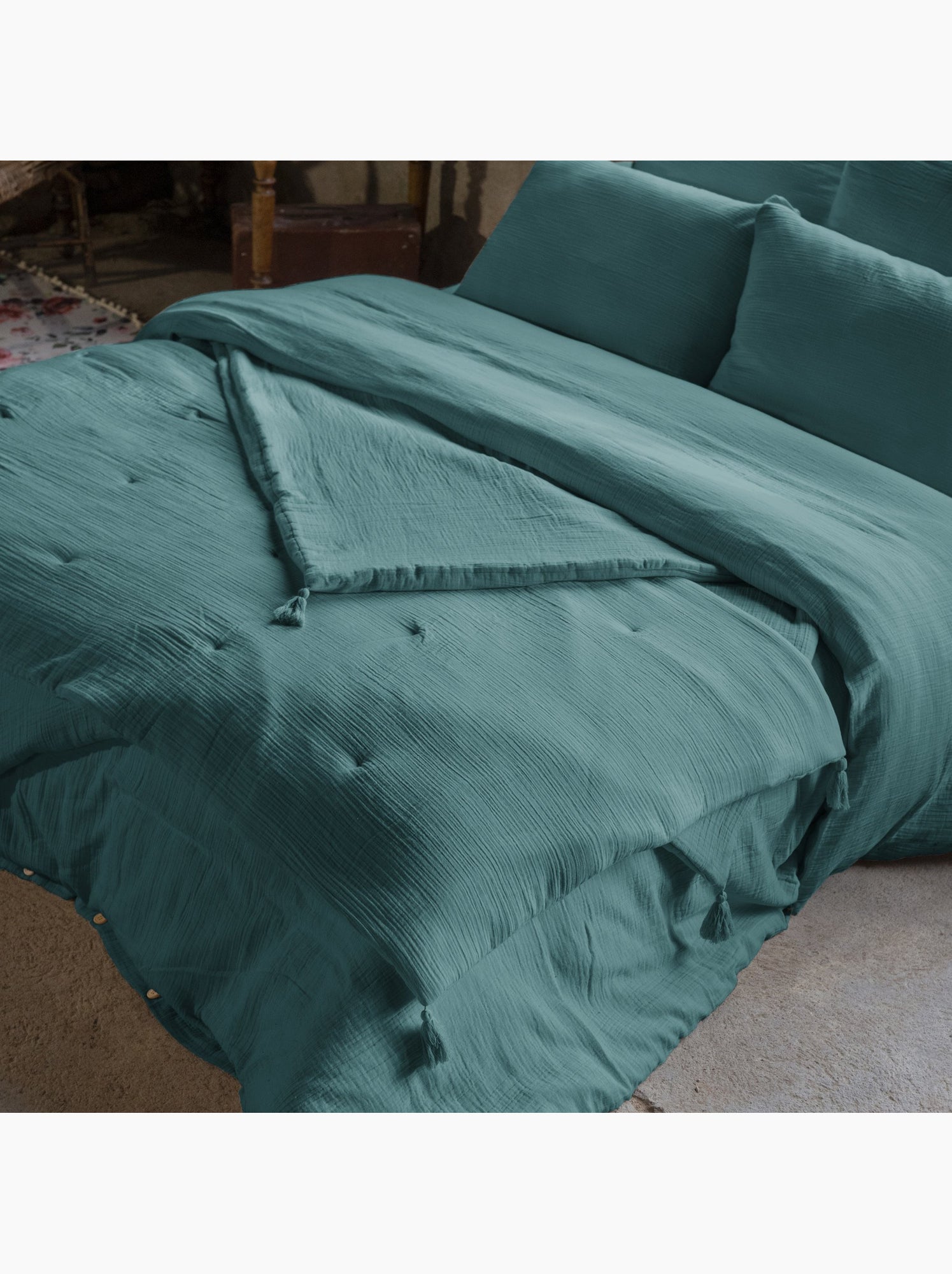 Bout de lit – double gaze de coton unie - finition pompon - gaïa - Bleu canard