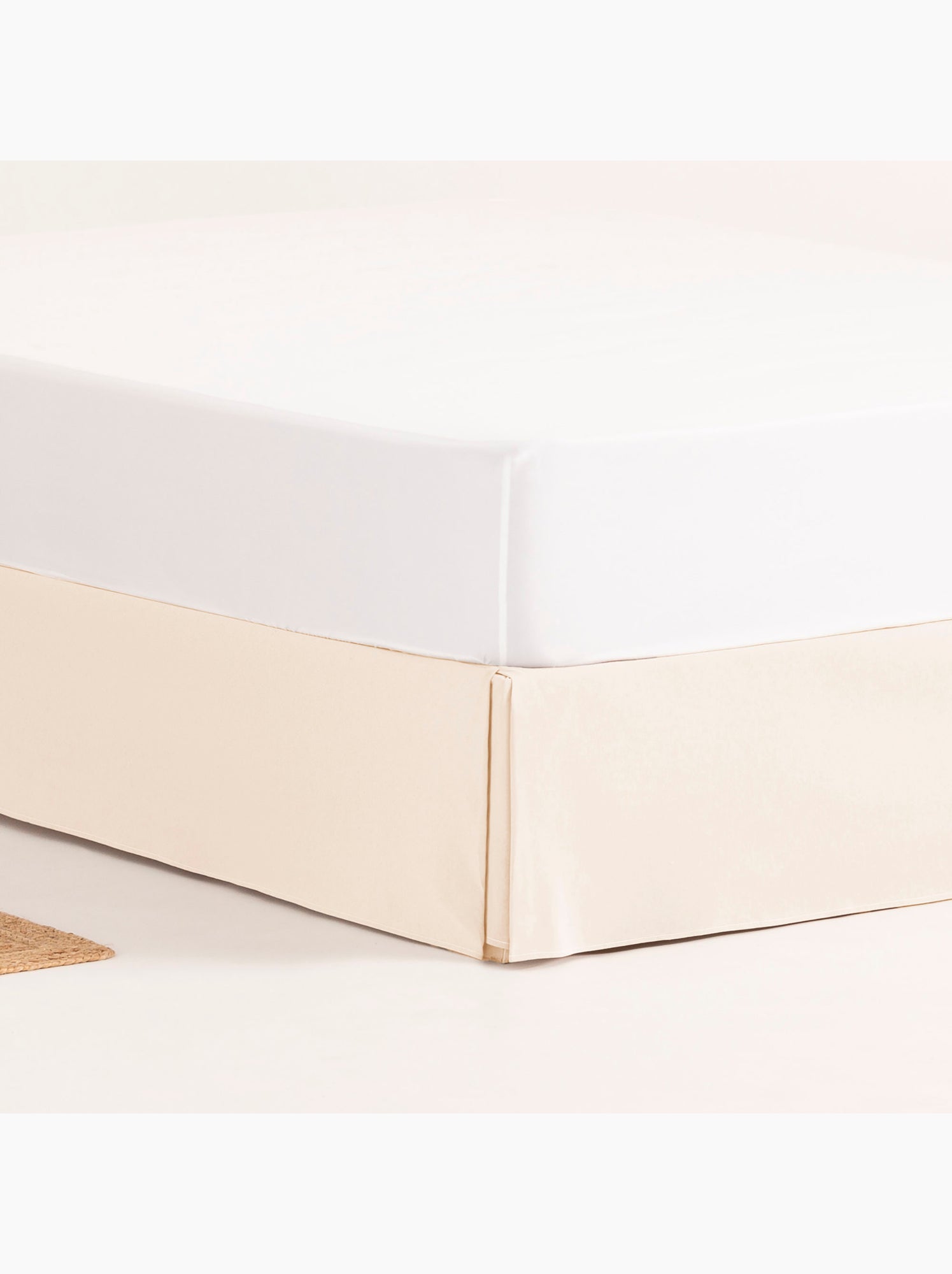 Cache-sommier, jupe de lit protectrice. Housse de sommier unie - Gamusi. - Ecru