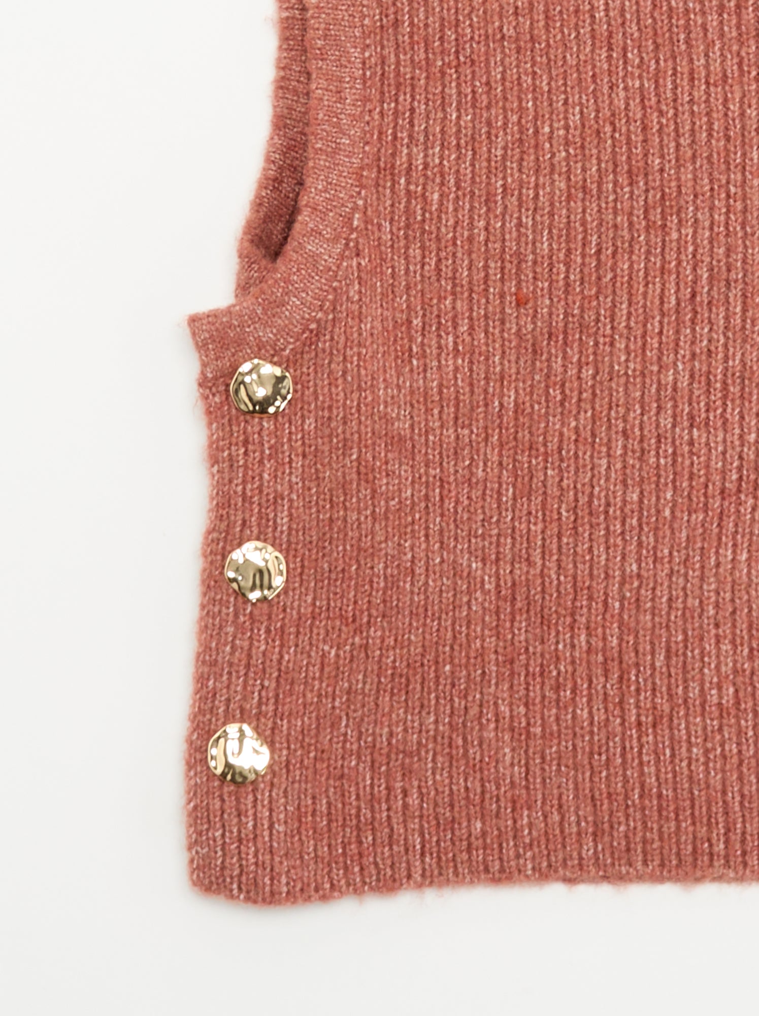 Cagoule en maille avec boutons dorés - Rouge