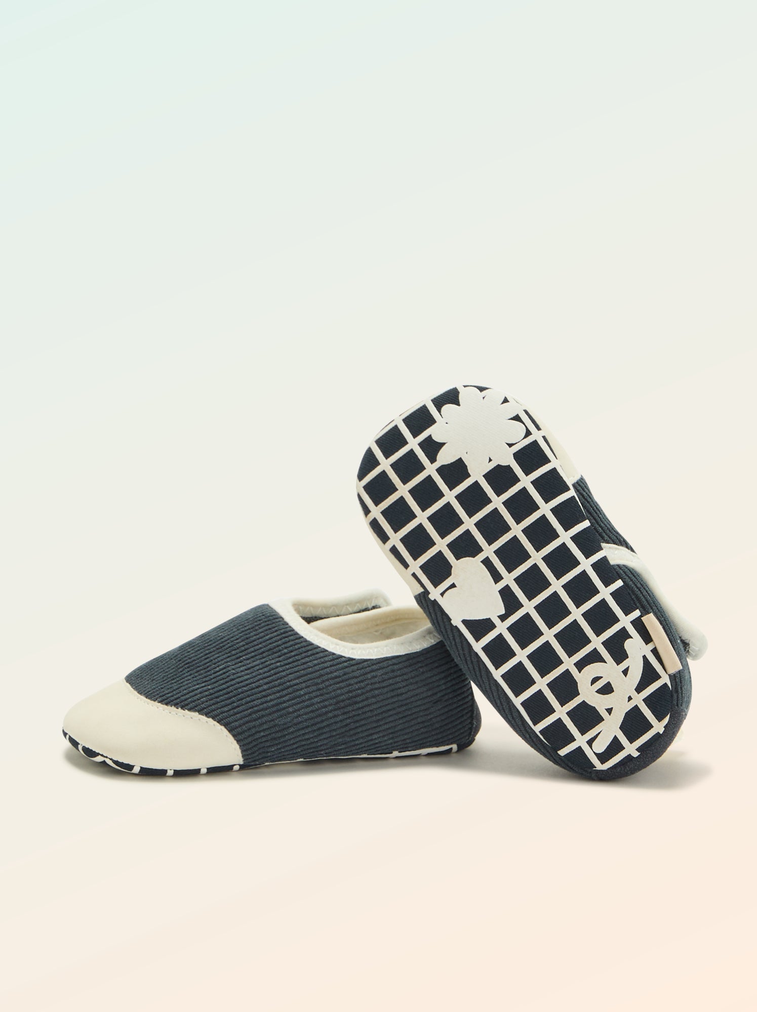 Chaussons côtelés à scratchs - 'Kitchoun' - Bleu