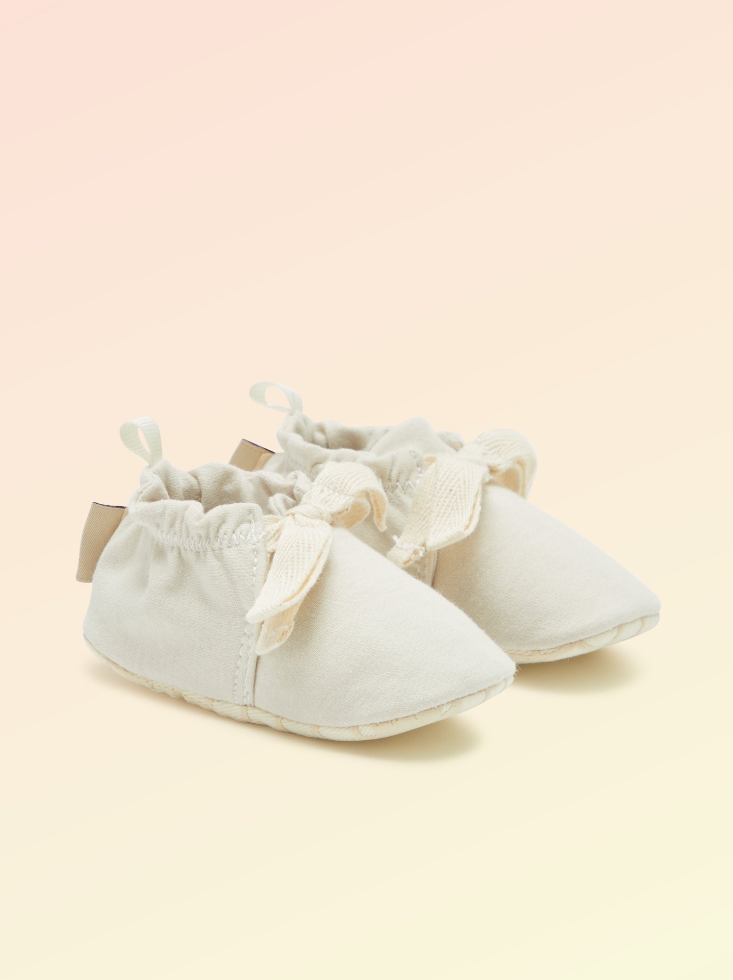 Chaussons motricité 1 'se retourner' - Kitchoun - Beige