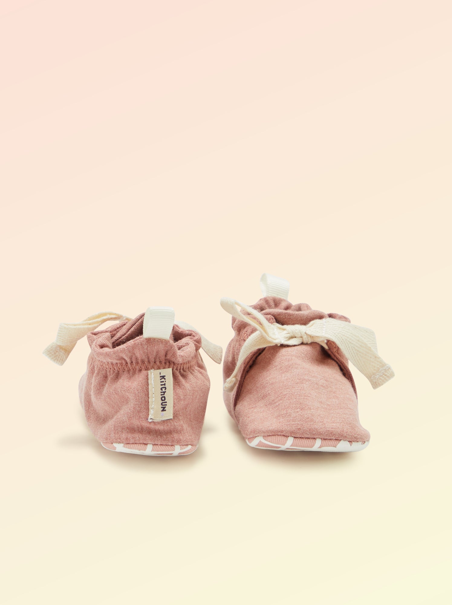 Chaussons motricité 1 'se retourner' - Kitchoun - Rose