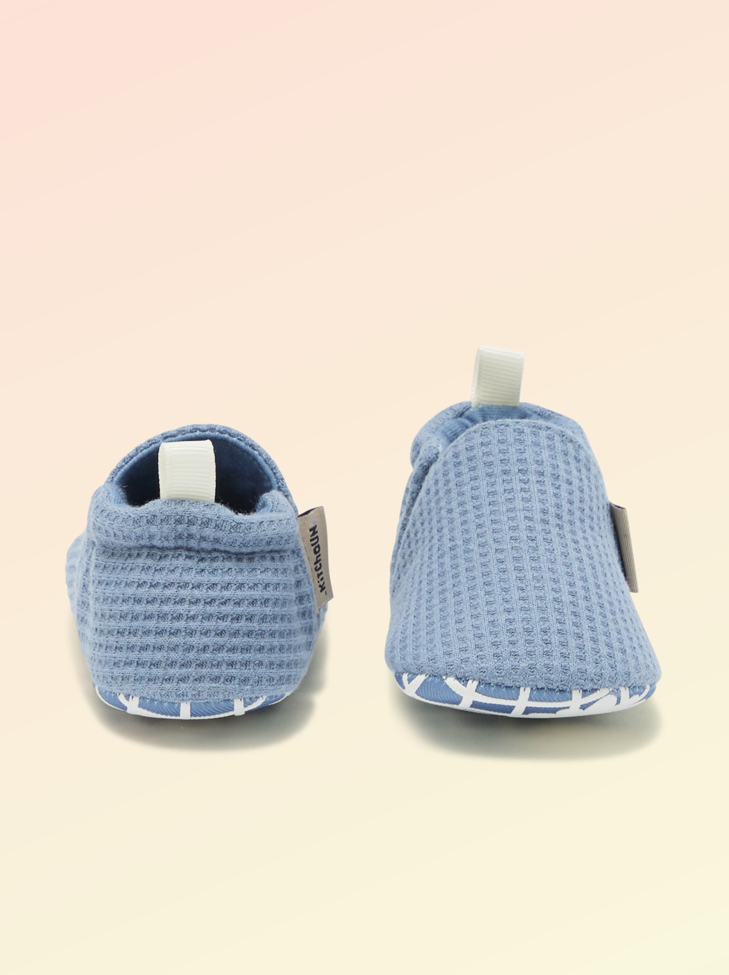 Chaussons souples avec élastiques motricité 1 - Kitchoun - Bleu