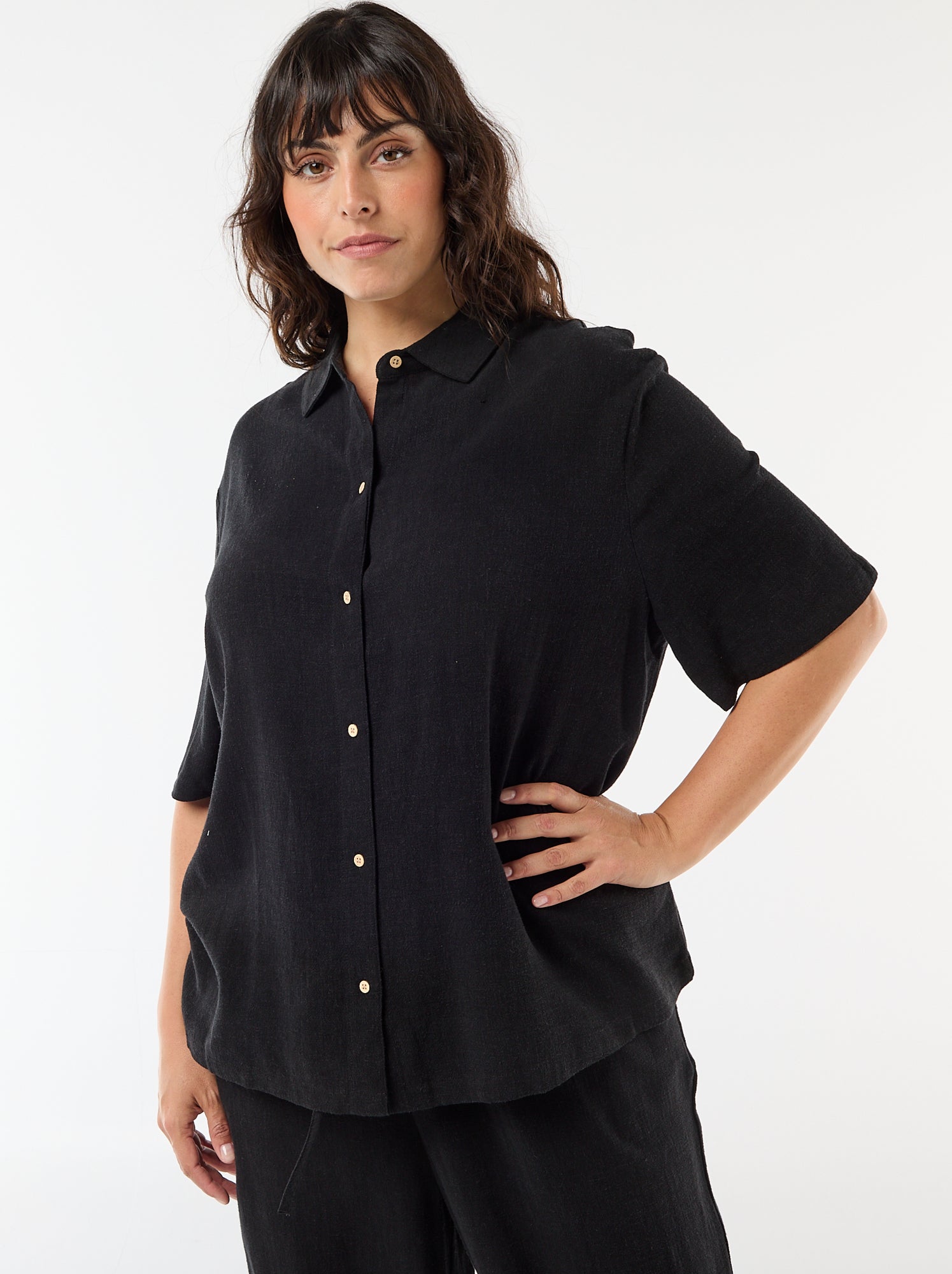Chemise à manches courtes boutonnée - Noir