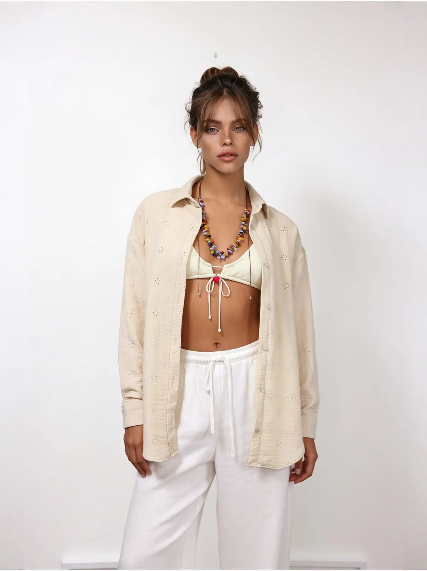 Chemise à manches longues brodée texturée avec fermeture boutonnée istanbul - Beige argile