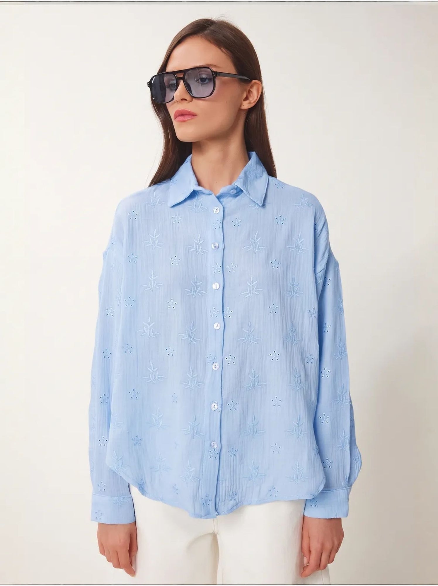 Chemise à manches longues brodée texturée avec fermeture boutonnée istanbul - Bleu ciel