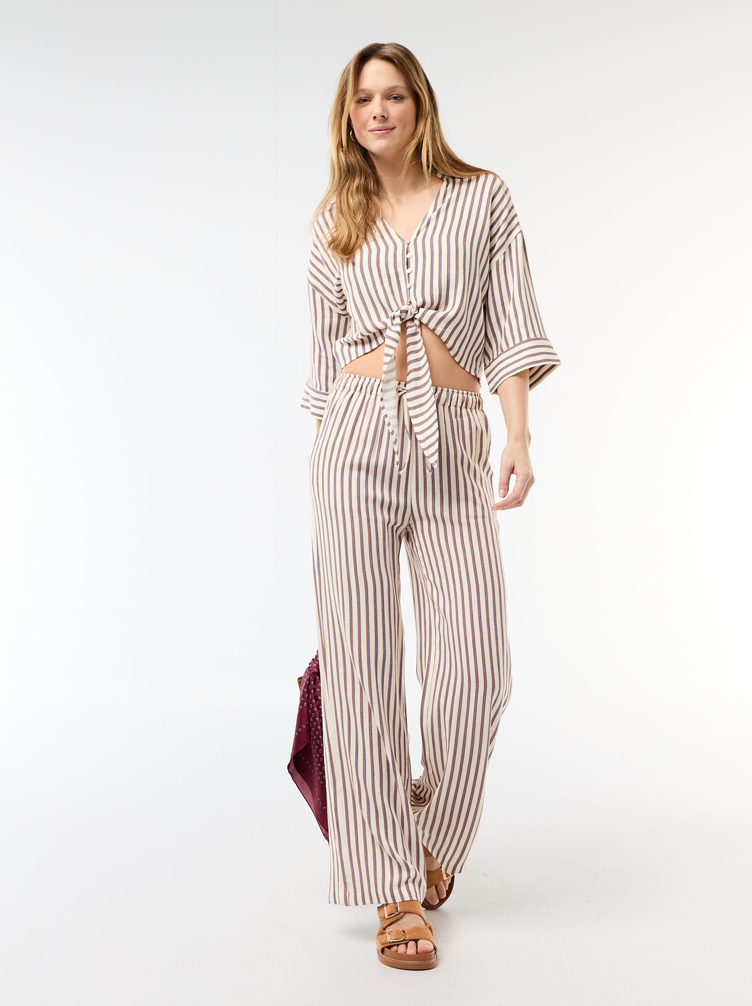 Chemise courte oversize nouée - Beige