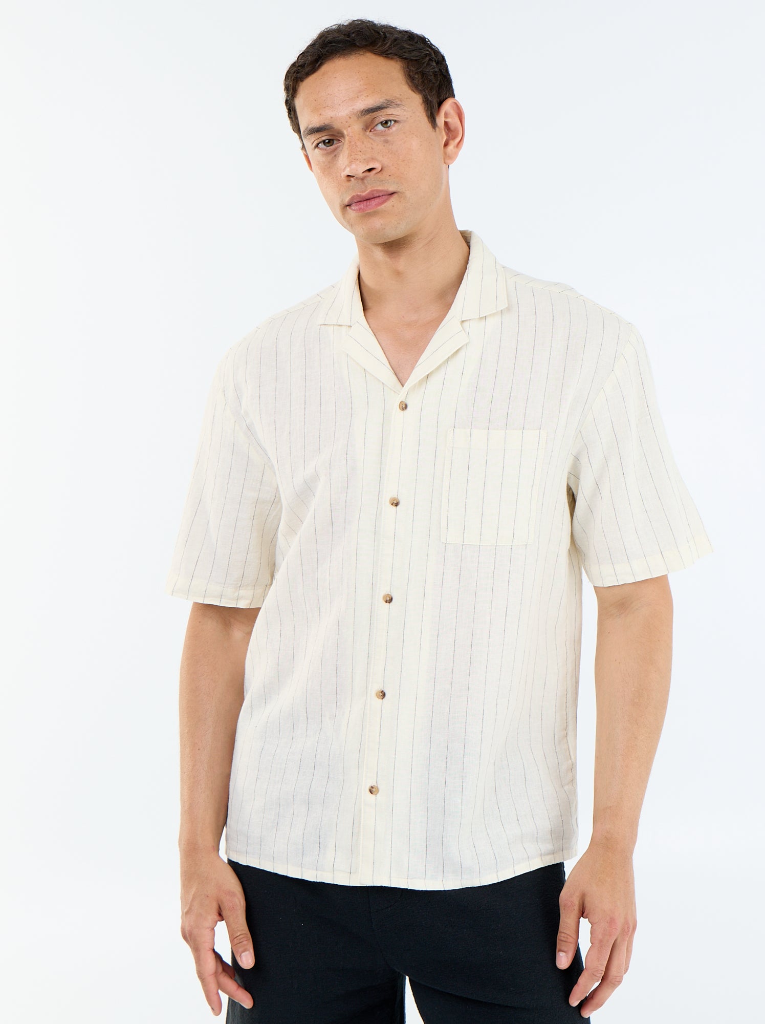 Chemise en lin mélangé à manches courtes - Blanc