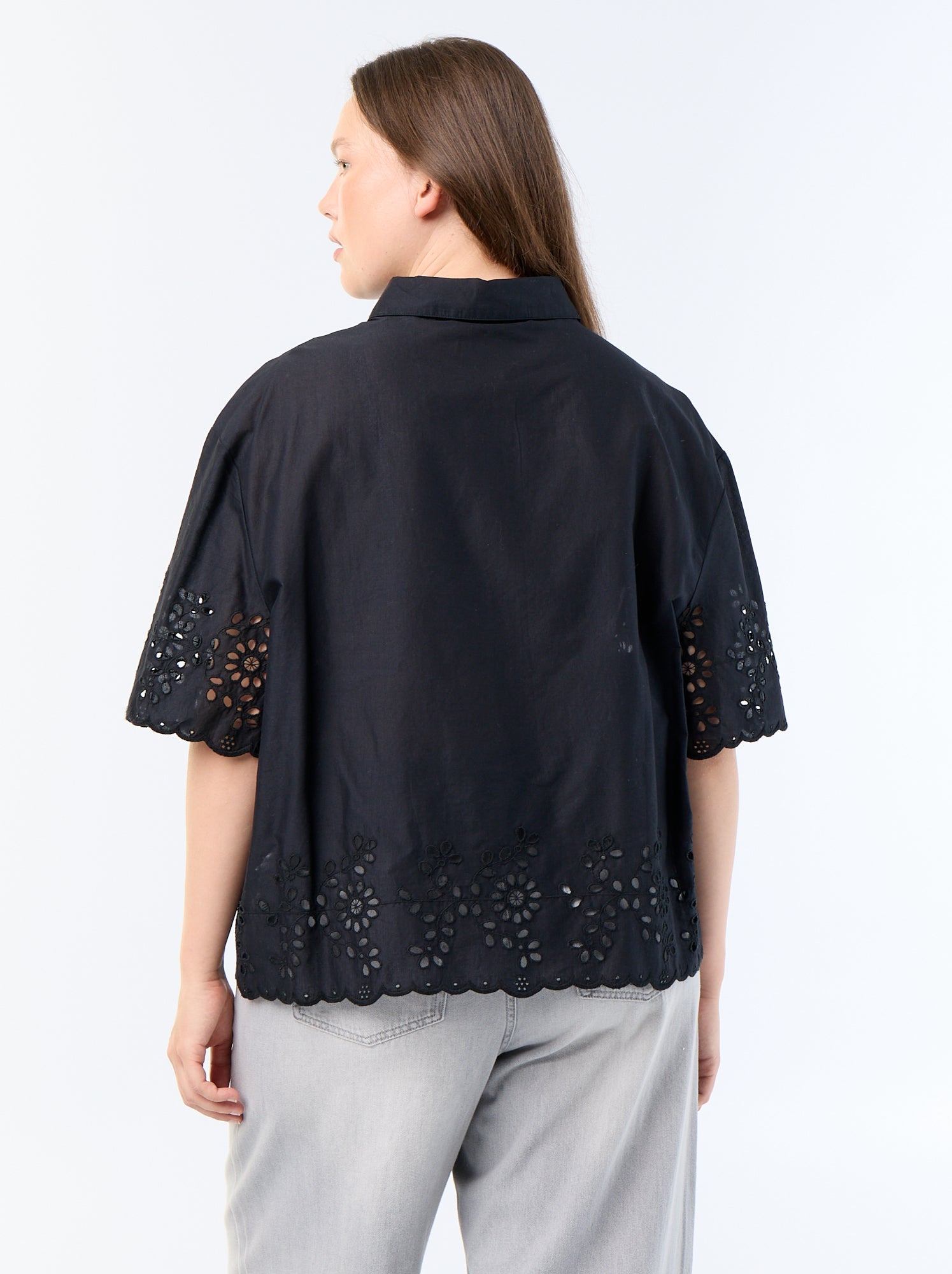 Chemise manches courtes avec broderie ajourée - Noir