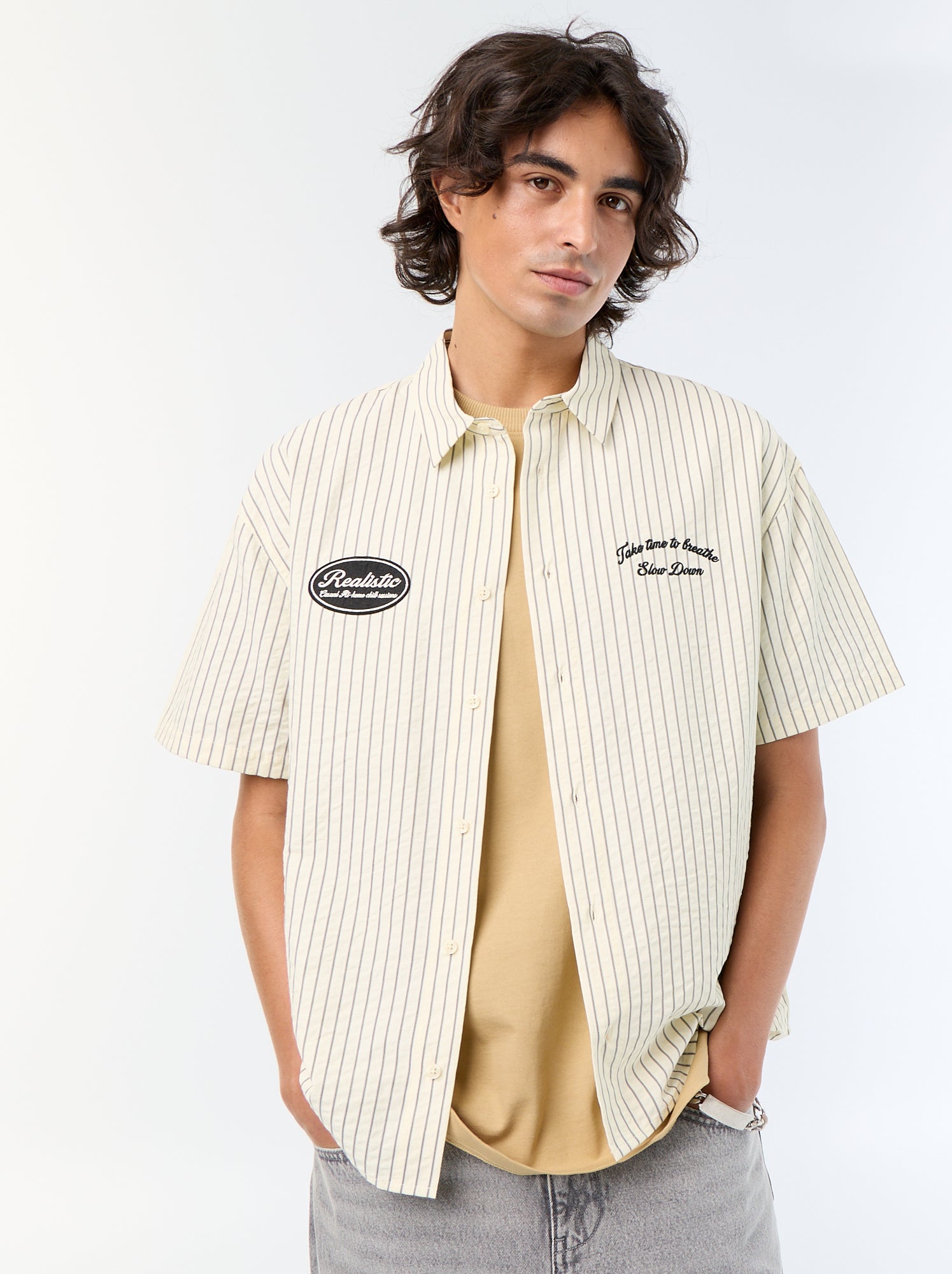 Chemise manches courtes  avec broderies - Beige