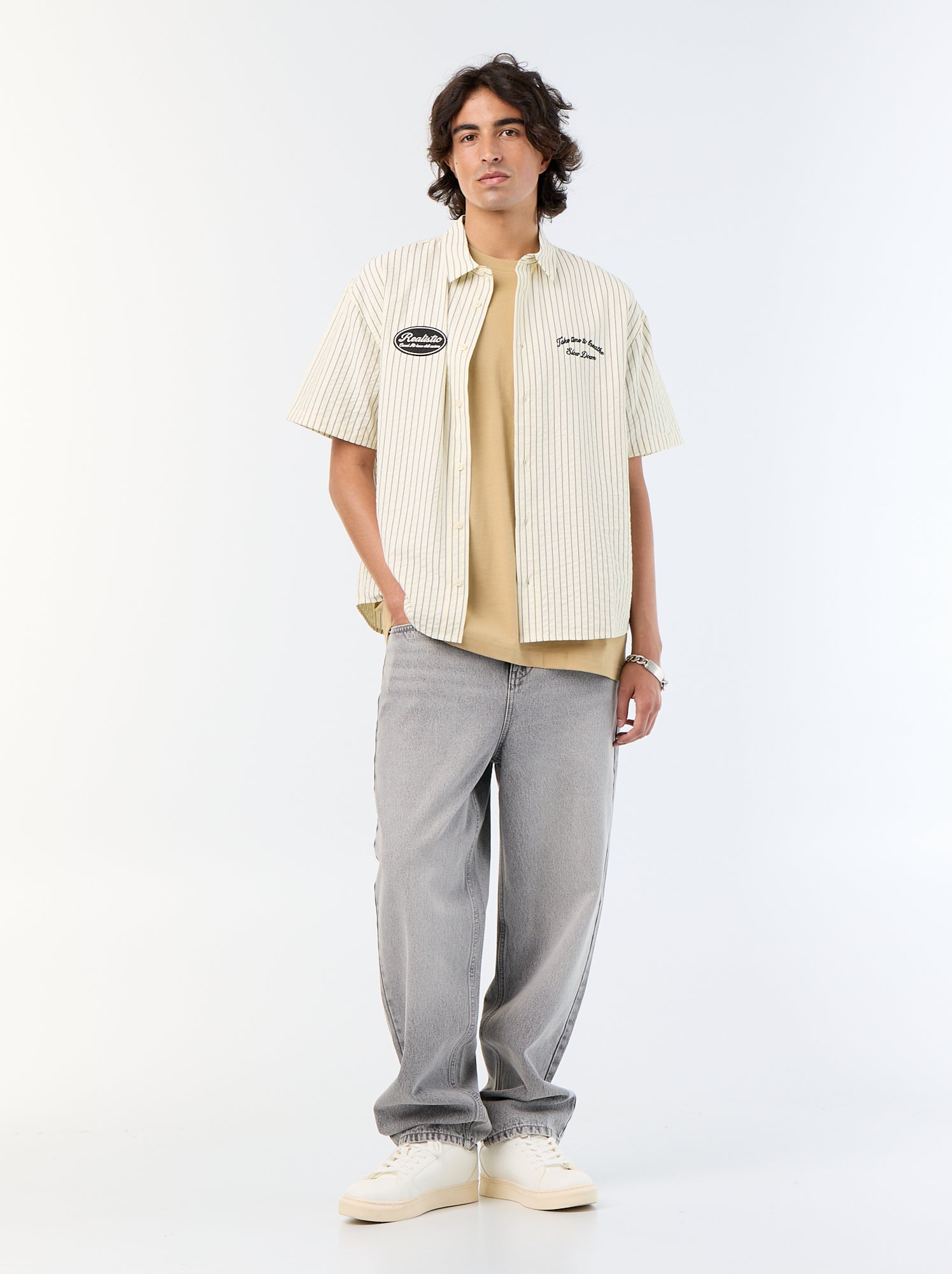 Chemise manches courtes  avec broderies - Beige