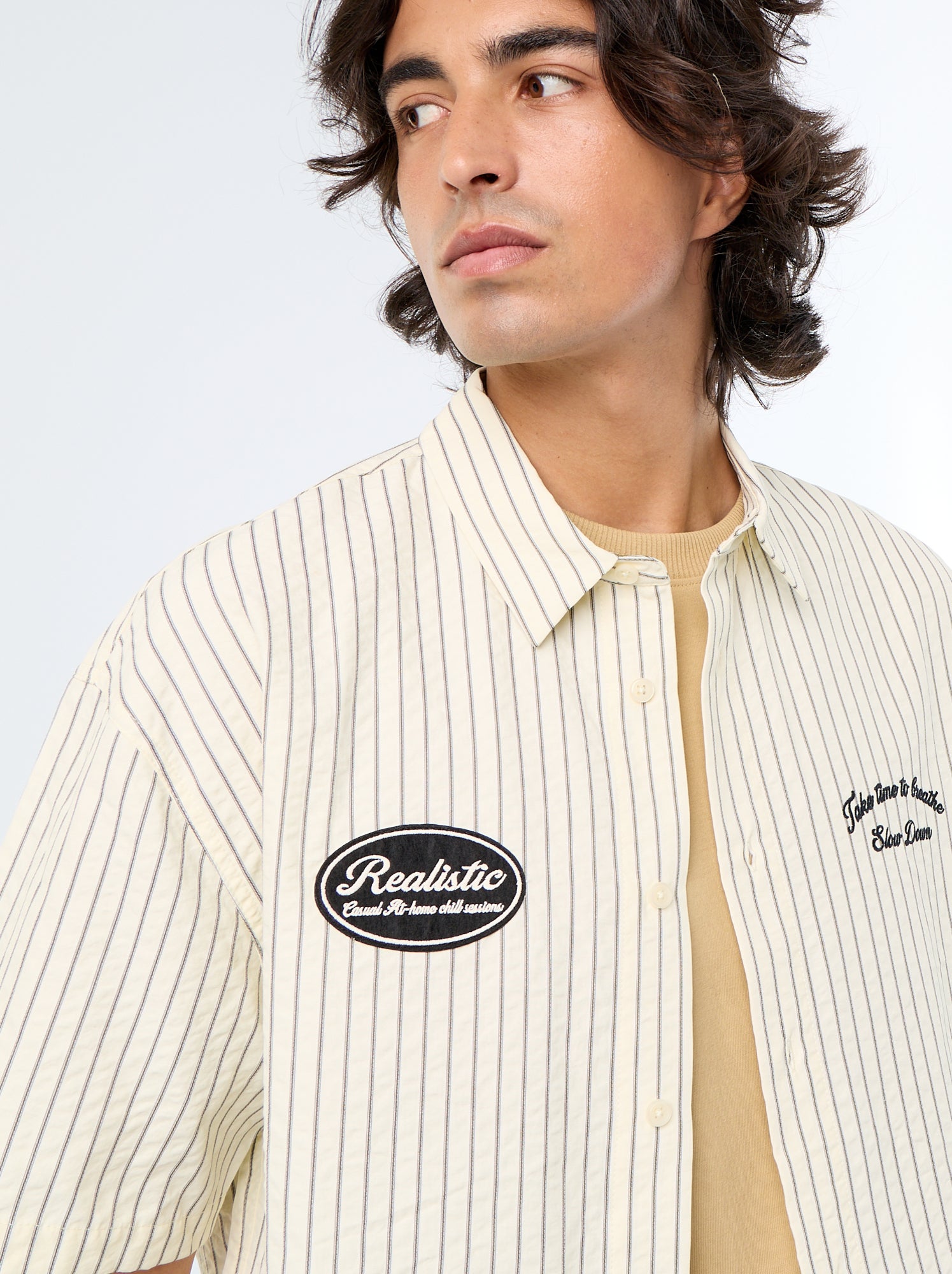 Chemise manches courtes  avec broderies - Beige