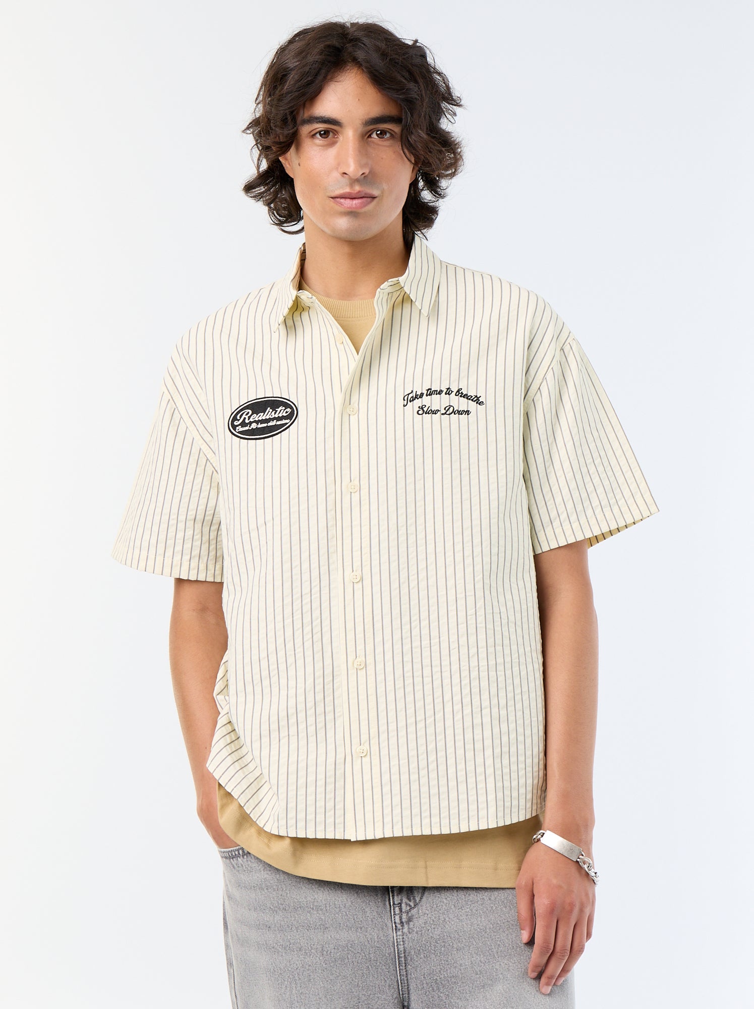 Chemise manches courtes  avec broderies - Beige