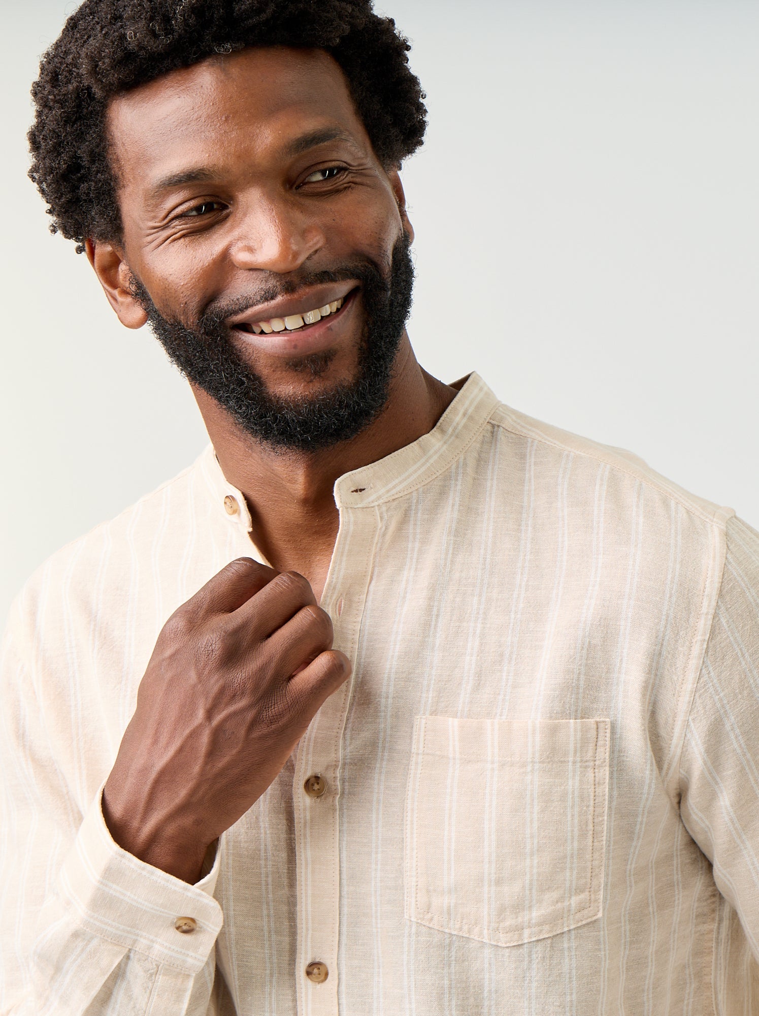 Chemise rayée à manches longues retroussables - Beige